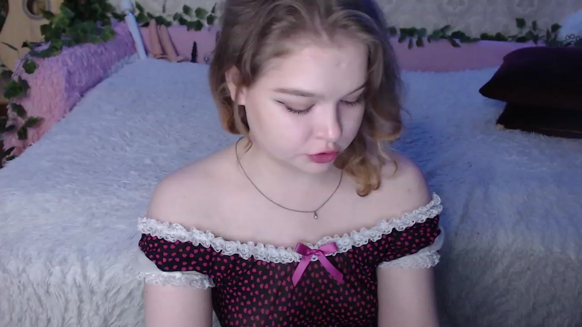 Gallery image thumbnail from Sugar_Cheeks's myfreecams stream on, 07/31/2023, 21:42 image 17 of 20
