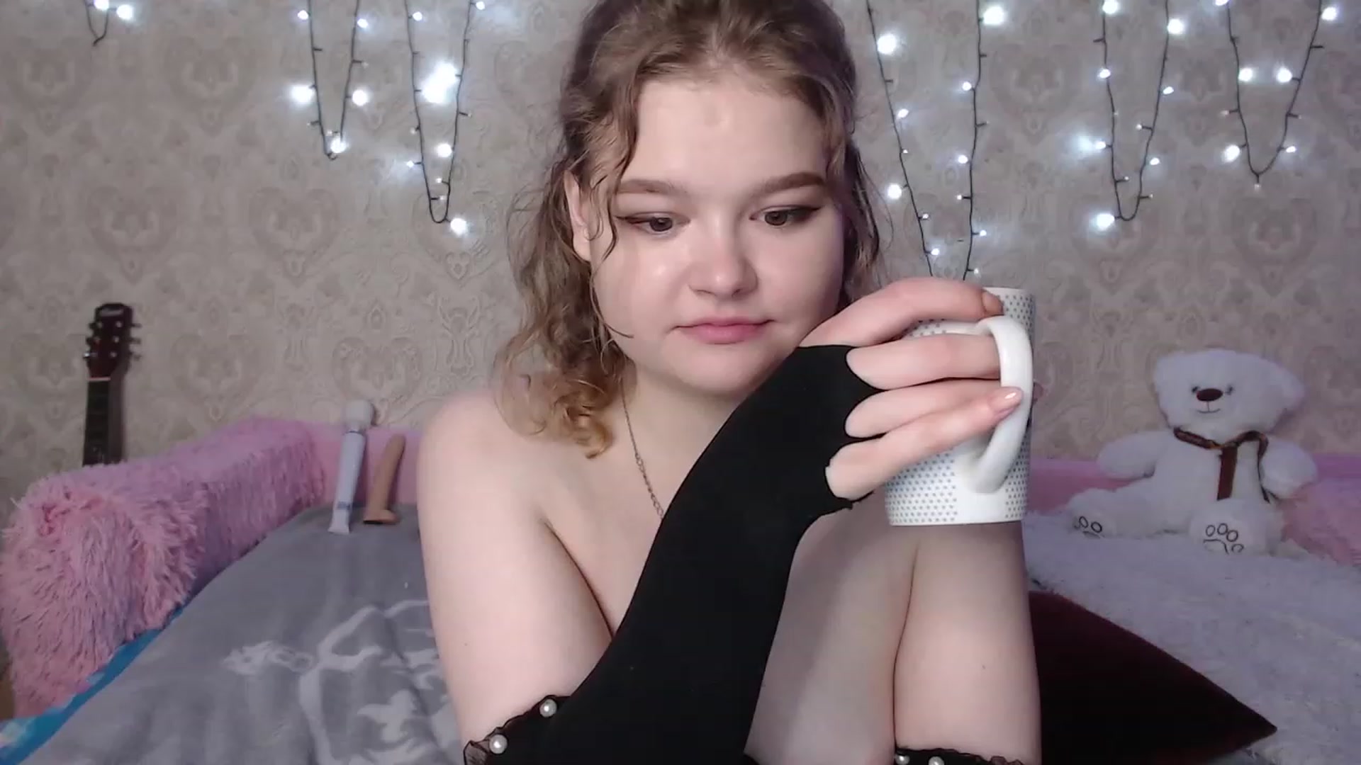 Gallery image thumbnail from Sugar_Cheeks's myfreecams stream on, 08/14/2023, 22:49 image 17 of 20