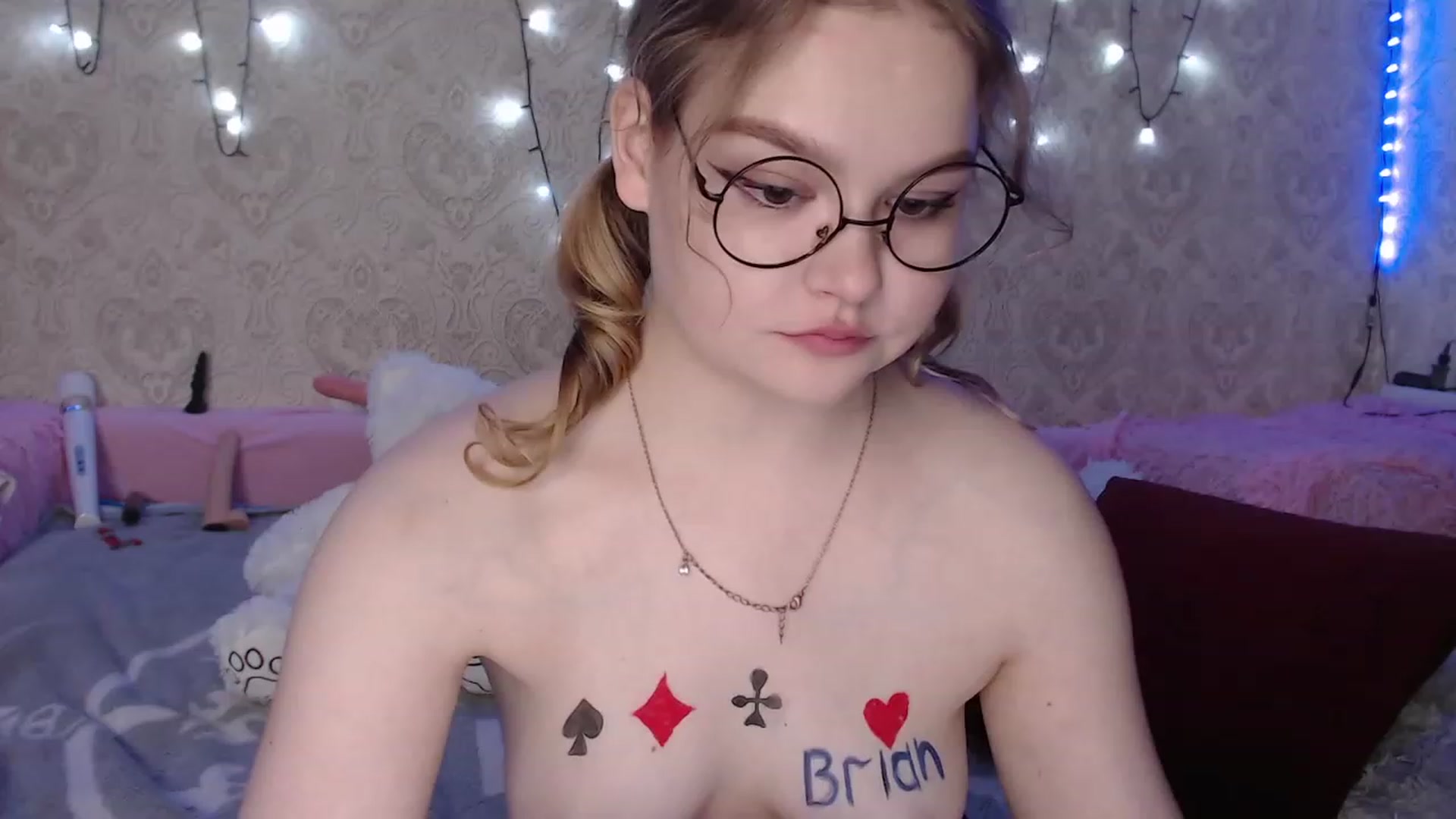 Gallery image thumbnail from Sugar_Cheeks's myfreecams stream on, 08/30/2023, 01:56 image 17 of 20