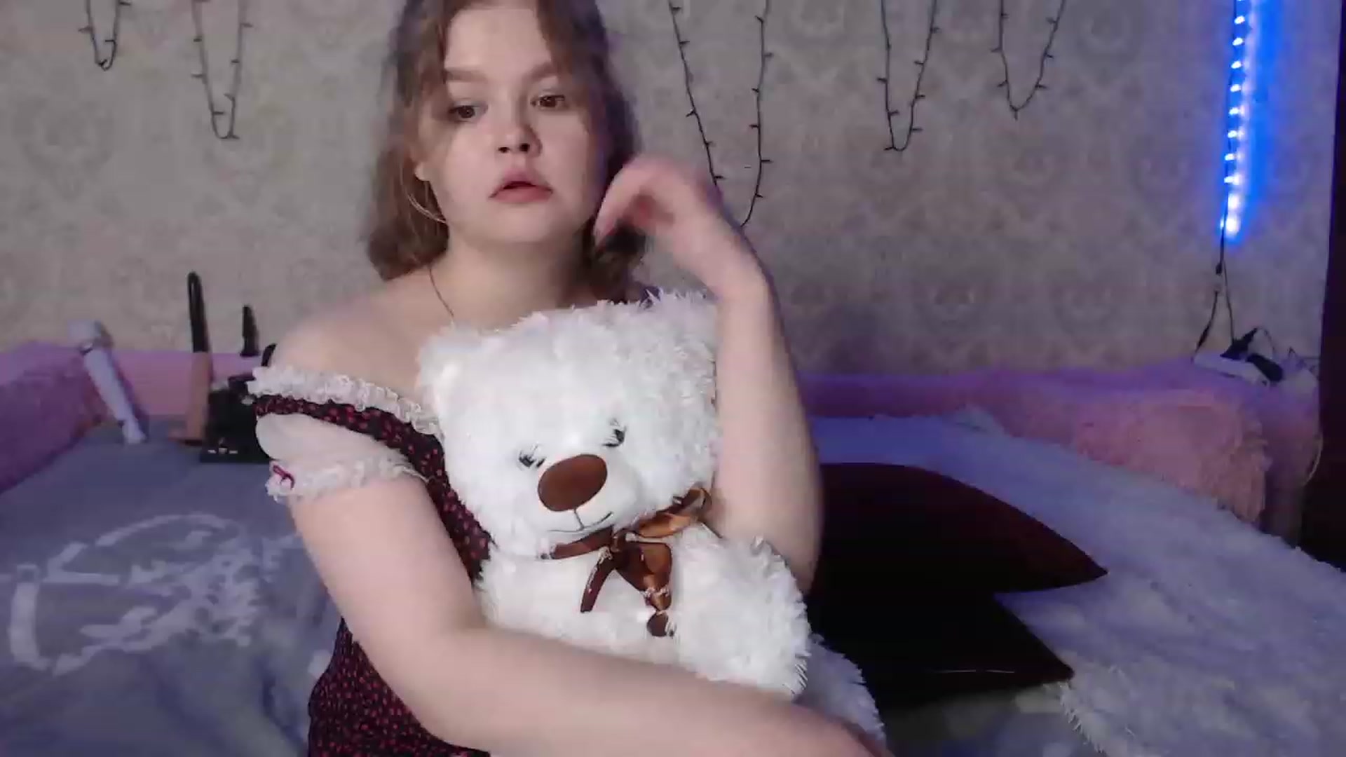Gallery image thumbnail from Sugar_Cheeks's myfreecams stream on, 08/31/2023, 23:10 image 15 of 20