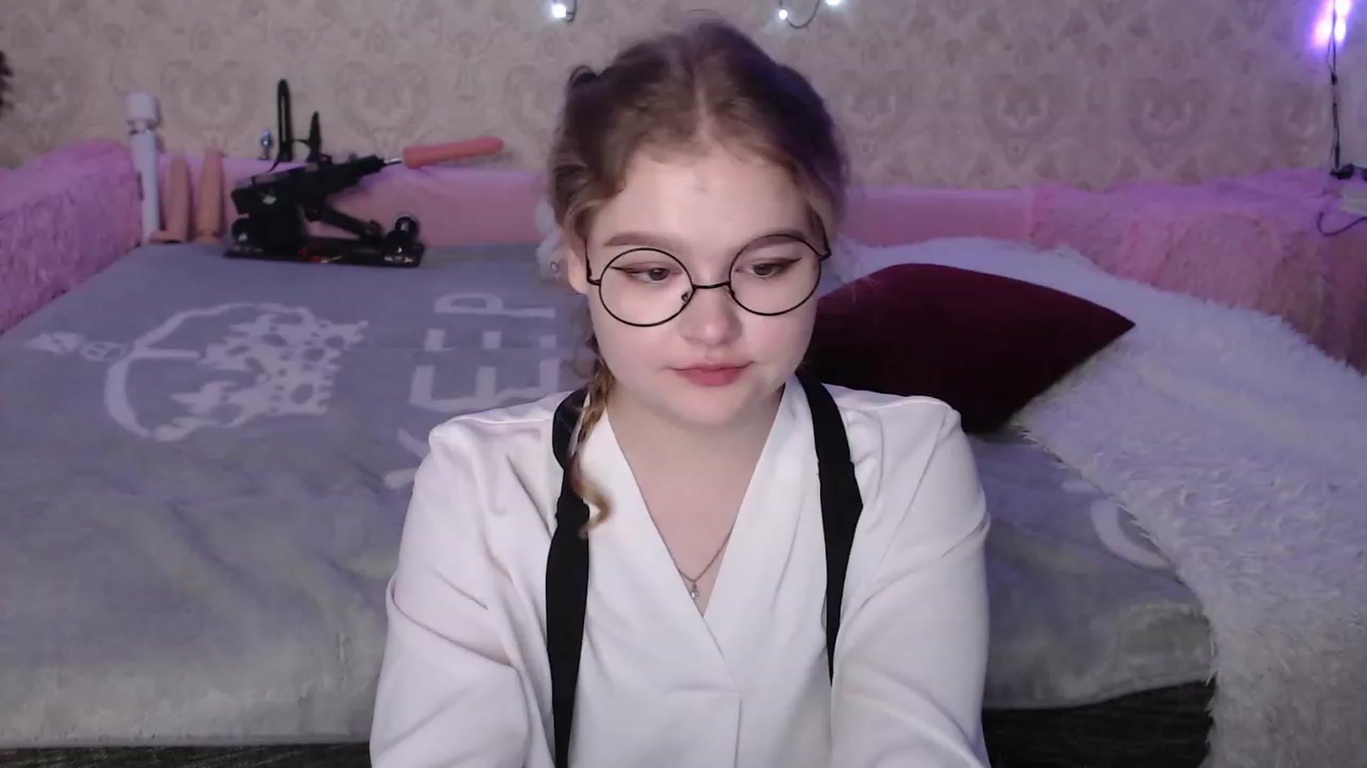 Gallery image thumbnail from Sugar_Cheeks's myfreecams stream on, 09/03/2023, 22:13 image 20 of 20