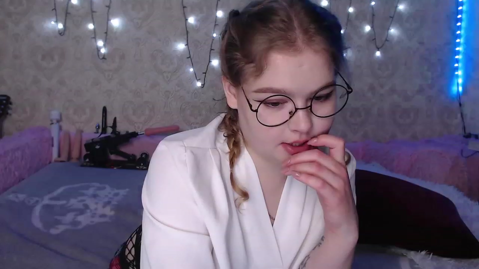 Gallery image thumbnail from Sugar_Cheeks's myfreecams stream on, 09/03/2023, 22:13 image 1 of 20
