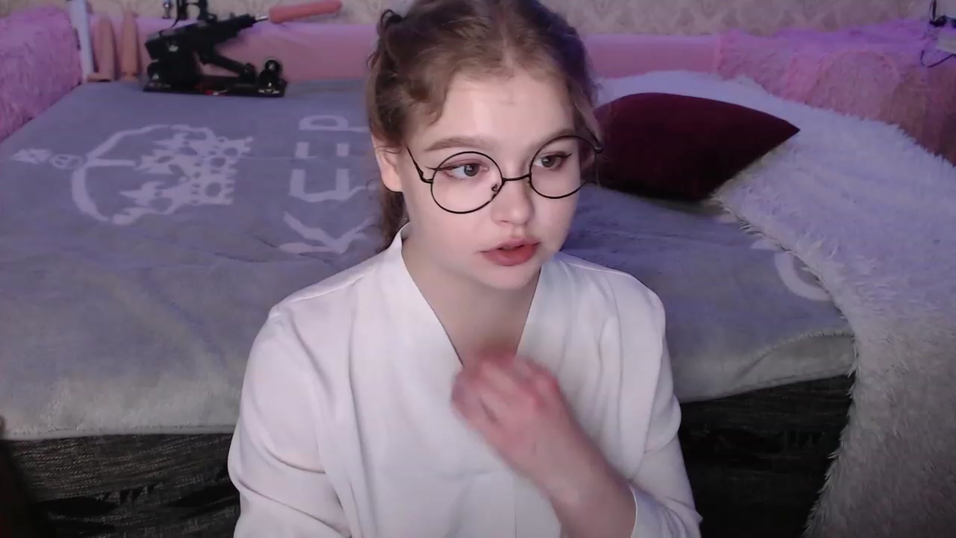 Gallery image thumbnail from Sugar_Cheeks's myfreecams stream on, 09/03/2023, 22:13 image 12 of 20