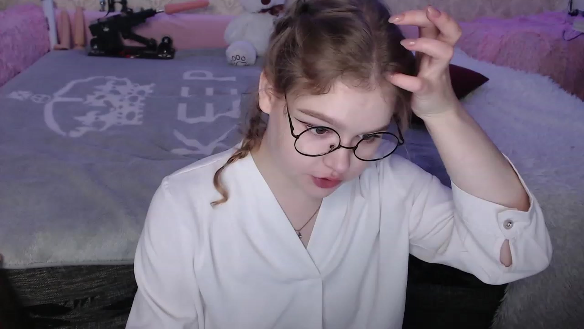 Gallery image thumbnail from Sugar_Cheeks's myfreecams stream on, 09/03/2023, 22:13 image 14 of 20