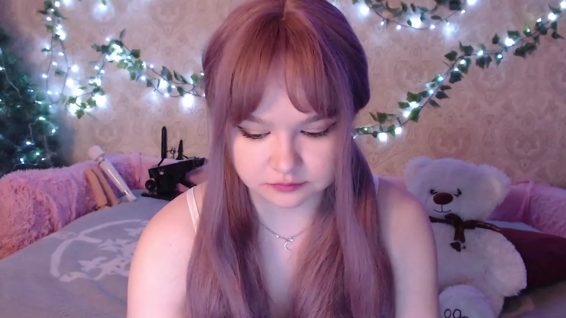 Gallery image thumbnail from Sugar_Cheeks's myfreecams stream on, 12/13/2023, 22:54 image 17 of 20