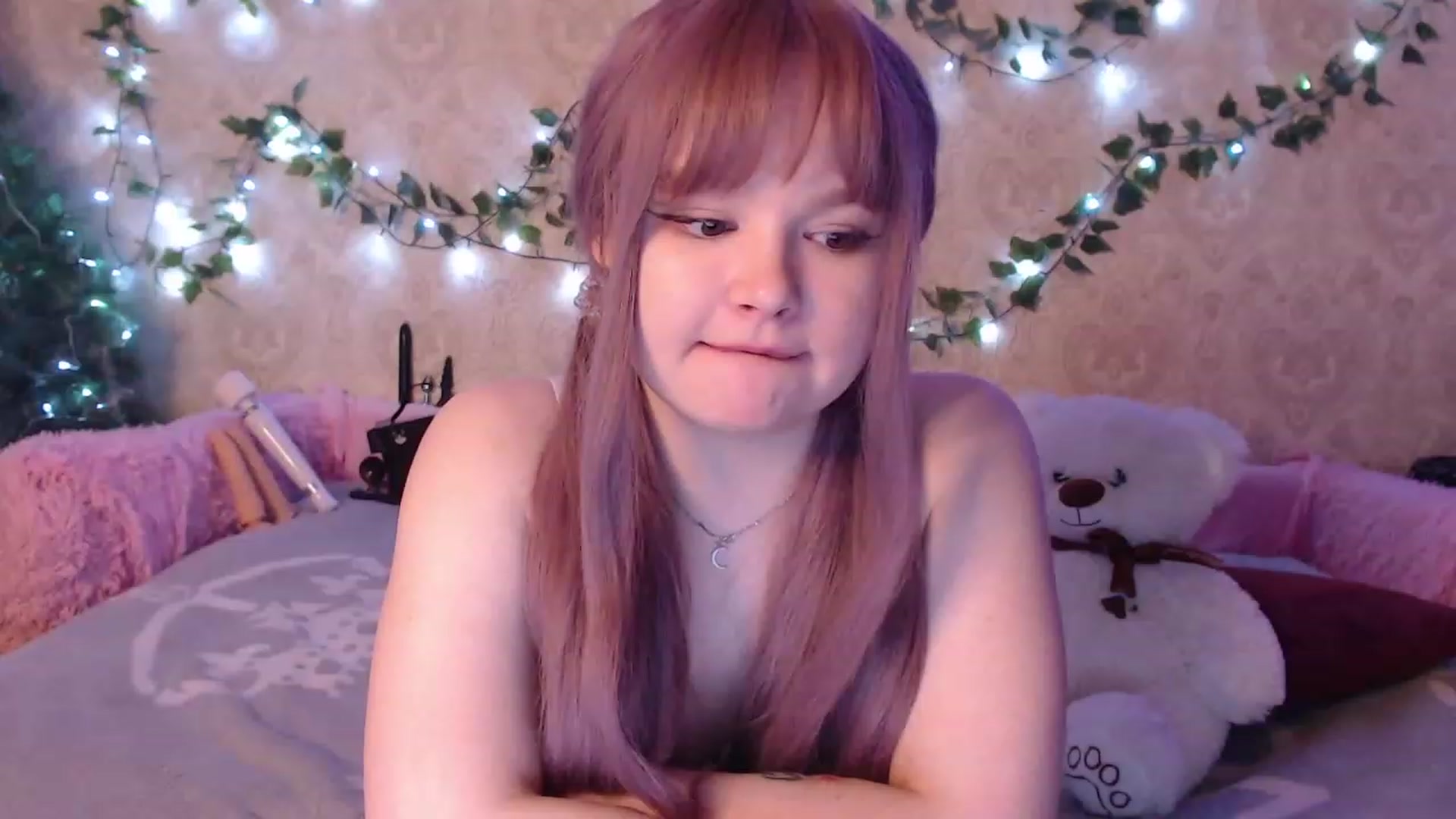 Gallery image thumbnail from Sugar_Cheeks's myfreecams stream on, 12/13/2023, 22:54 image 8 of 20