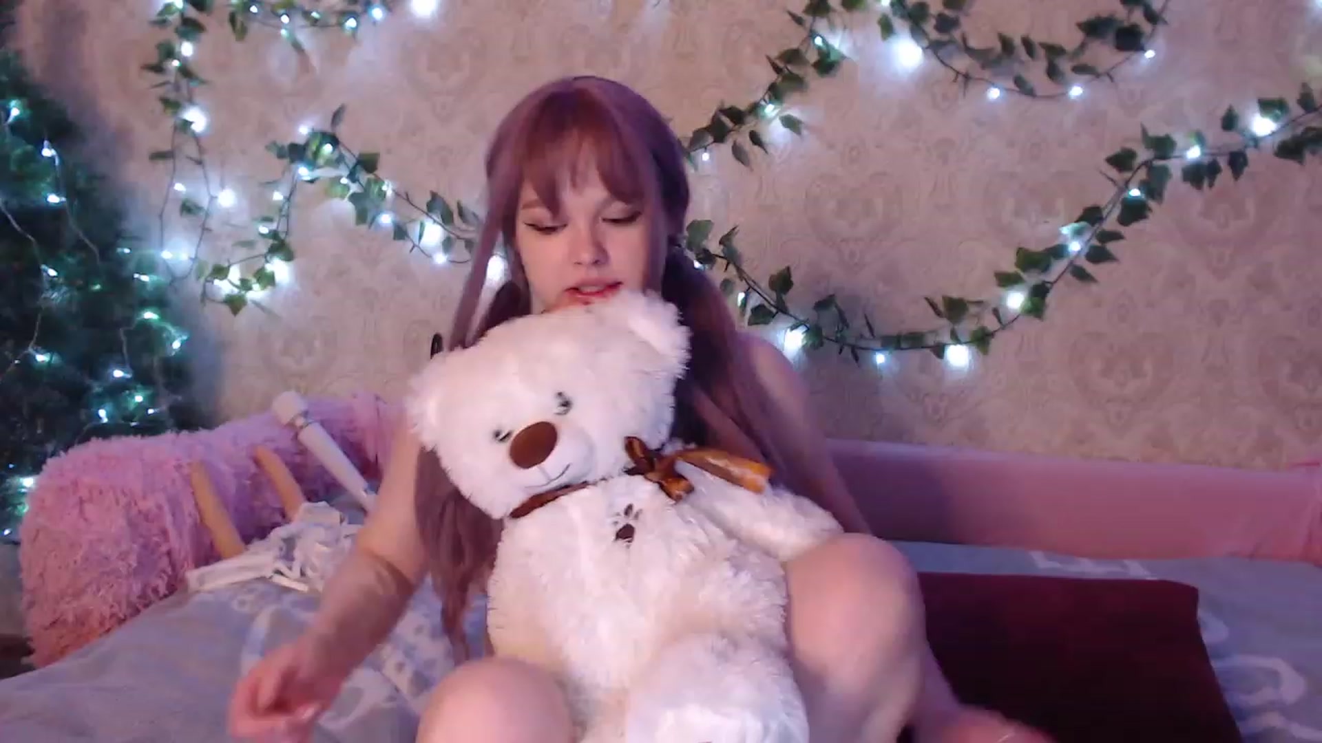 Gallery image thumbnail from Sugar_Cheeks's myfreecams stream on, 12/14/2023, 01:03 image 10 of 20