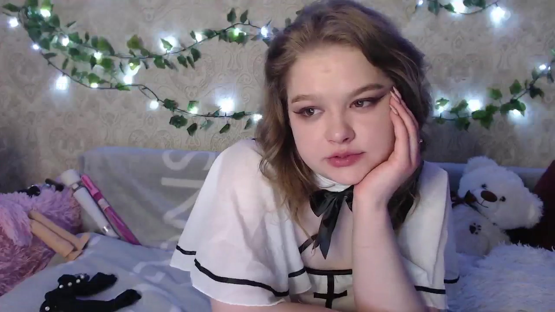 Gallery image thumbnail from Sugar_Cheeks's myfreecams stream on, 03/14/2024, 22:31 image 3 of 20