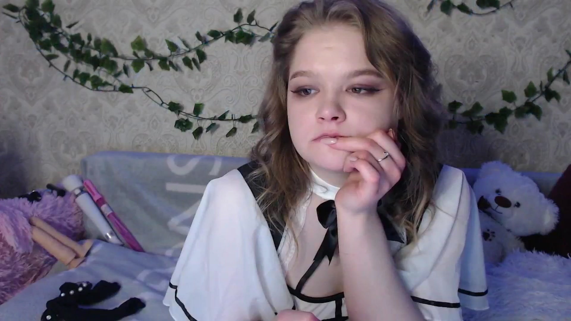 Gallery image thumbnail from Sugar_Cheeks's myfreecams stream on, 03/14/2024, 22:31 image 2 of 20