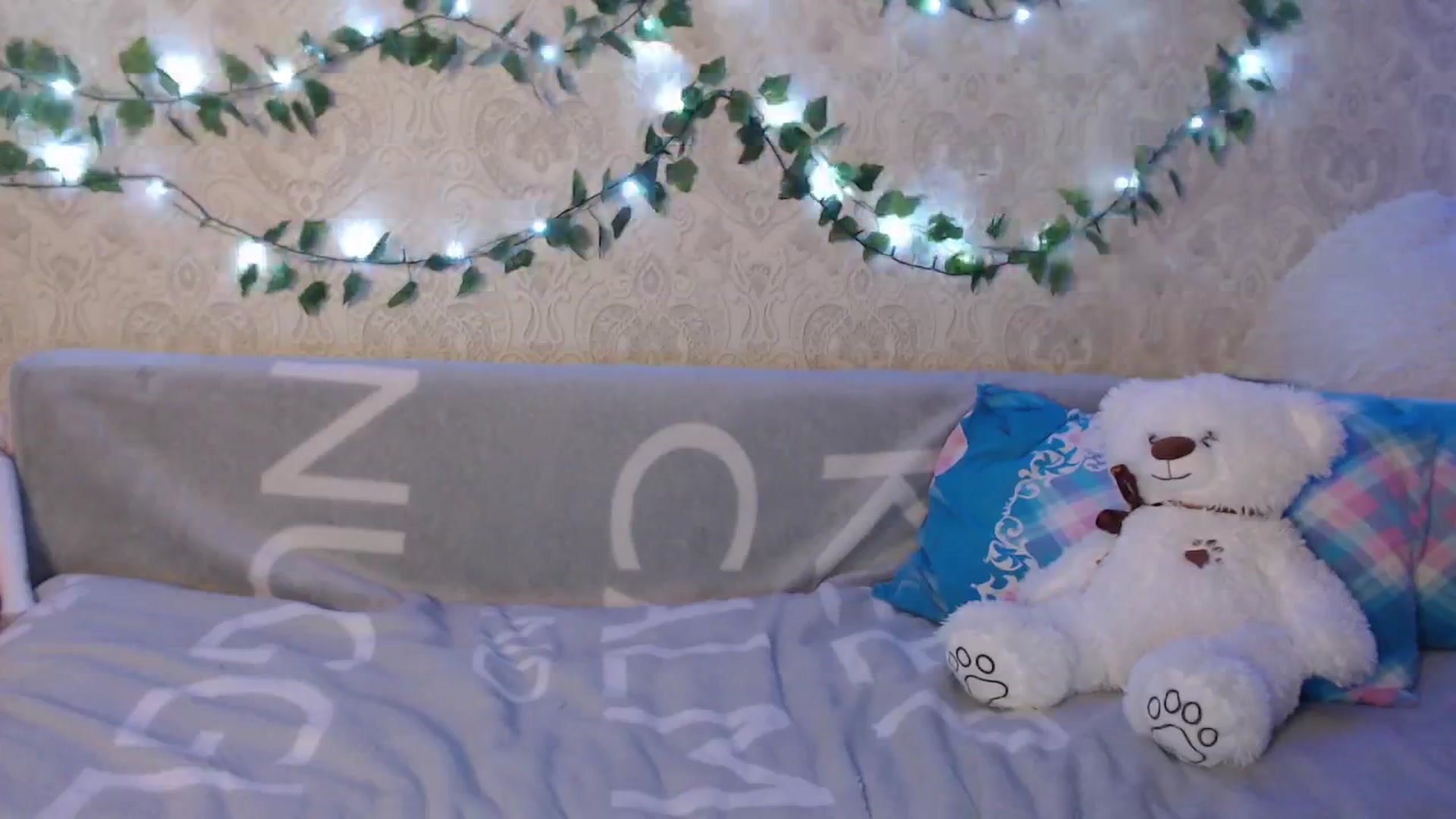 Gallery image thumbnail from Sugar_Cheeks's myfreecams stream on, 03/15/2024, 22:33 image 17 of 20