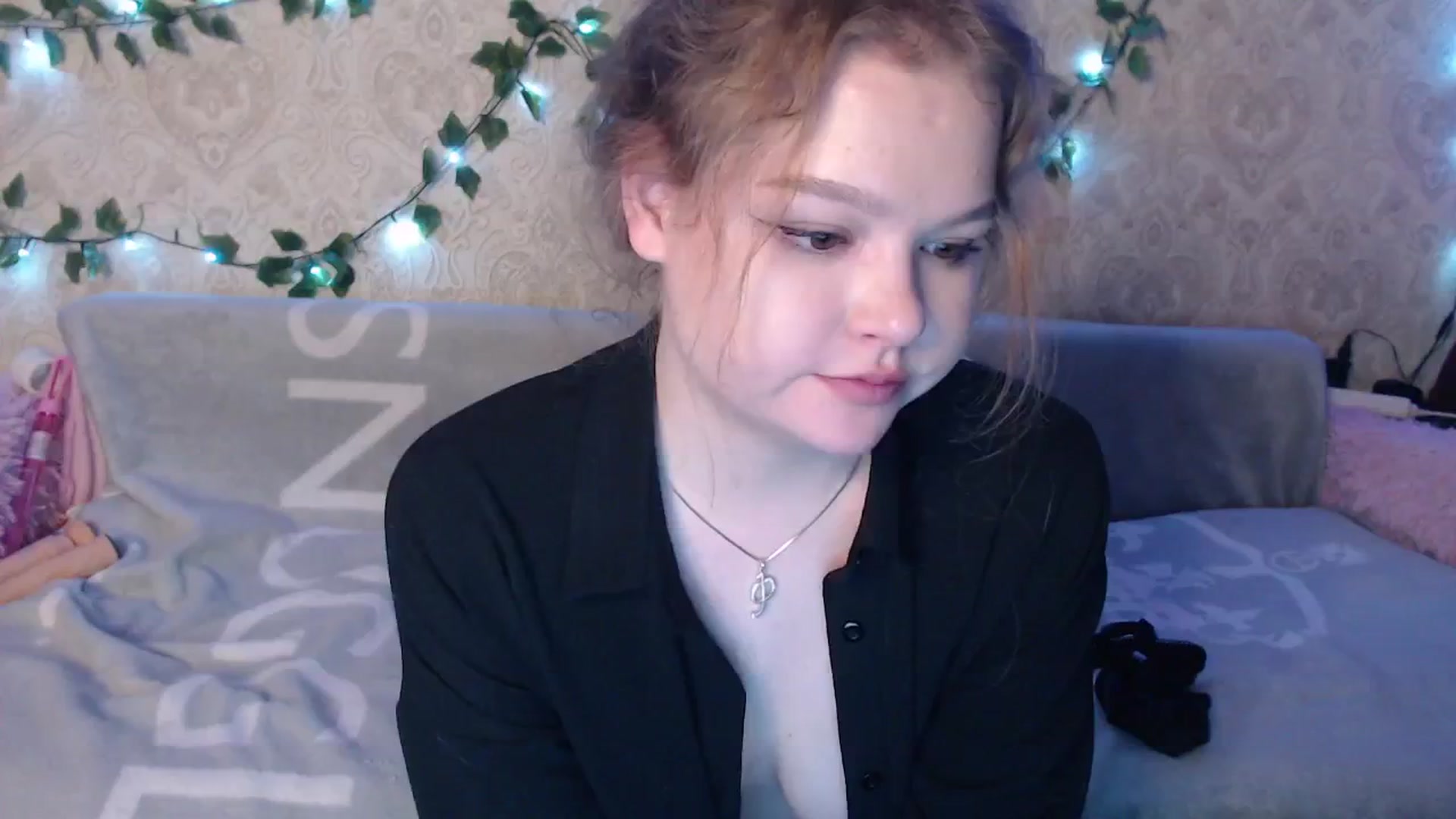 Gallery image thumbnail from Sugar_Cheeks's myfreecams stream on, 04/22/2024, 24:01 image 14 of 20