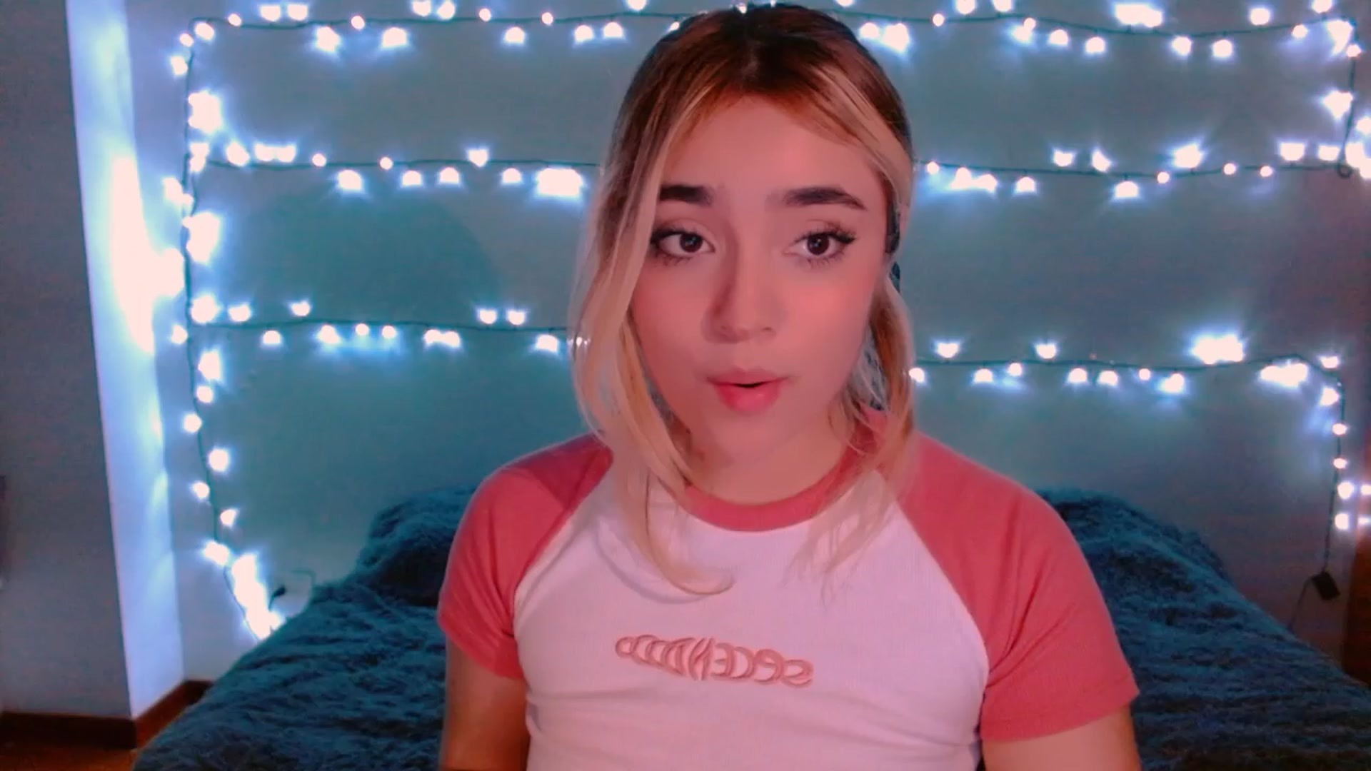 Gallery image thumbnail from Sugar_h0ney's myfreecams stream on, 03/25/2024, 07:27 image 11 of 20