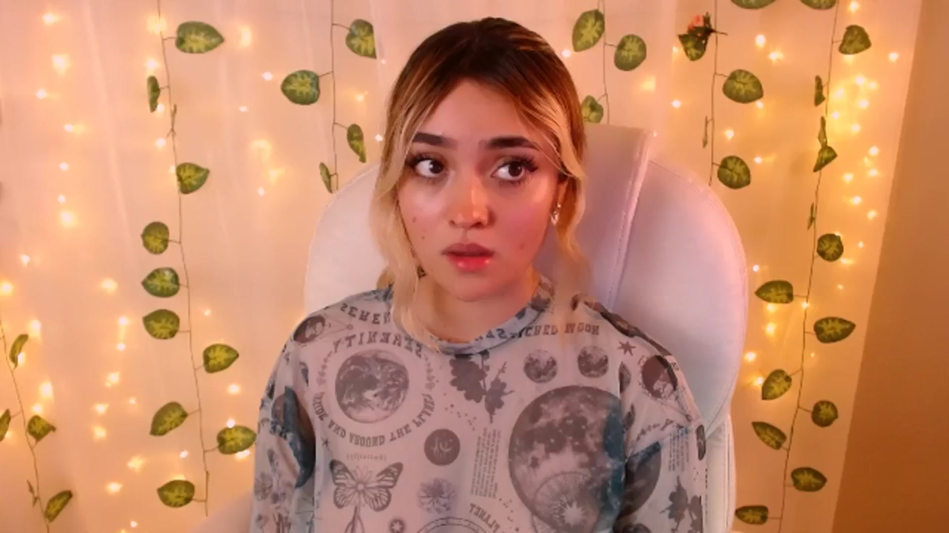 Gallery image thumbnail from Sugar_h0ney's myfreecams stream on, 05/24/2024, 08:23 image 20 of 20