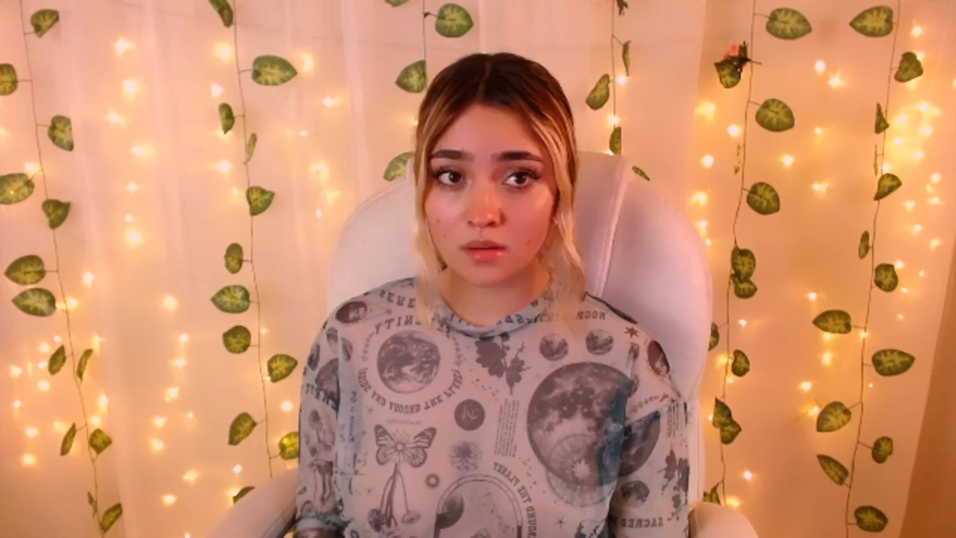 Gallery image thumbnail from Sugar_h0ney's myfreecams stream on, 05/24/2024, 08:23 image 1 of 20