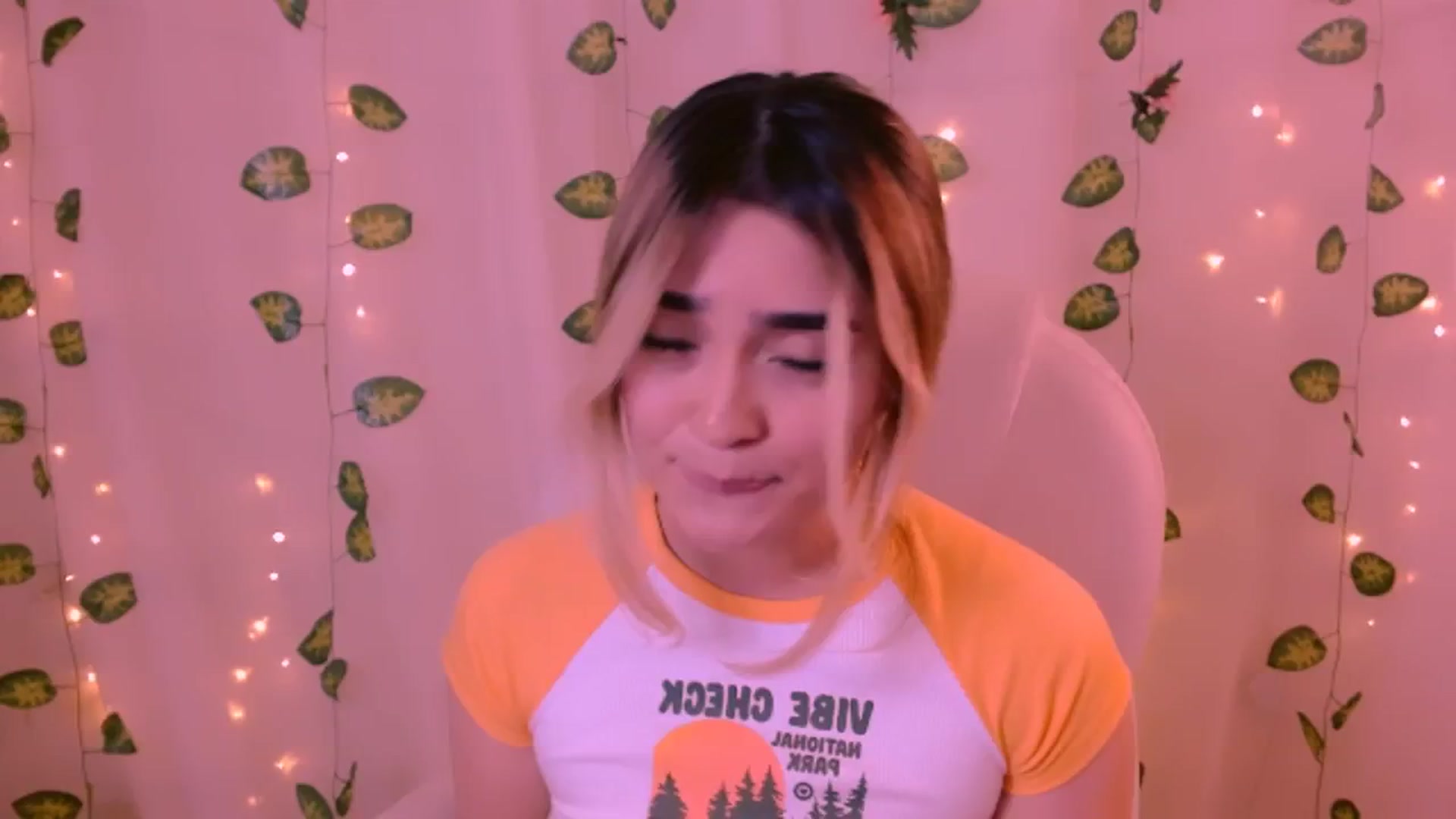 Gallery image thumbnail from Sugar_h0ney's myfreecams stream on, 06/15/2024, 09:41 image 13 of 20