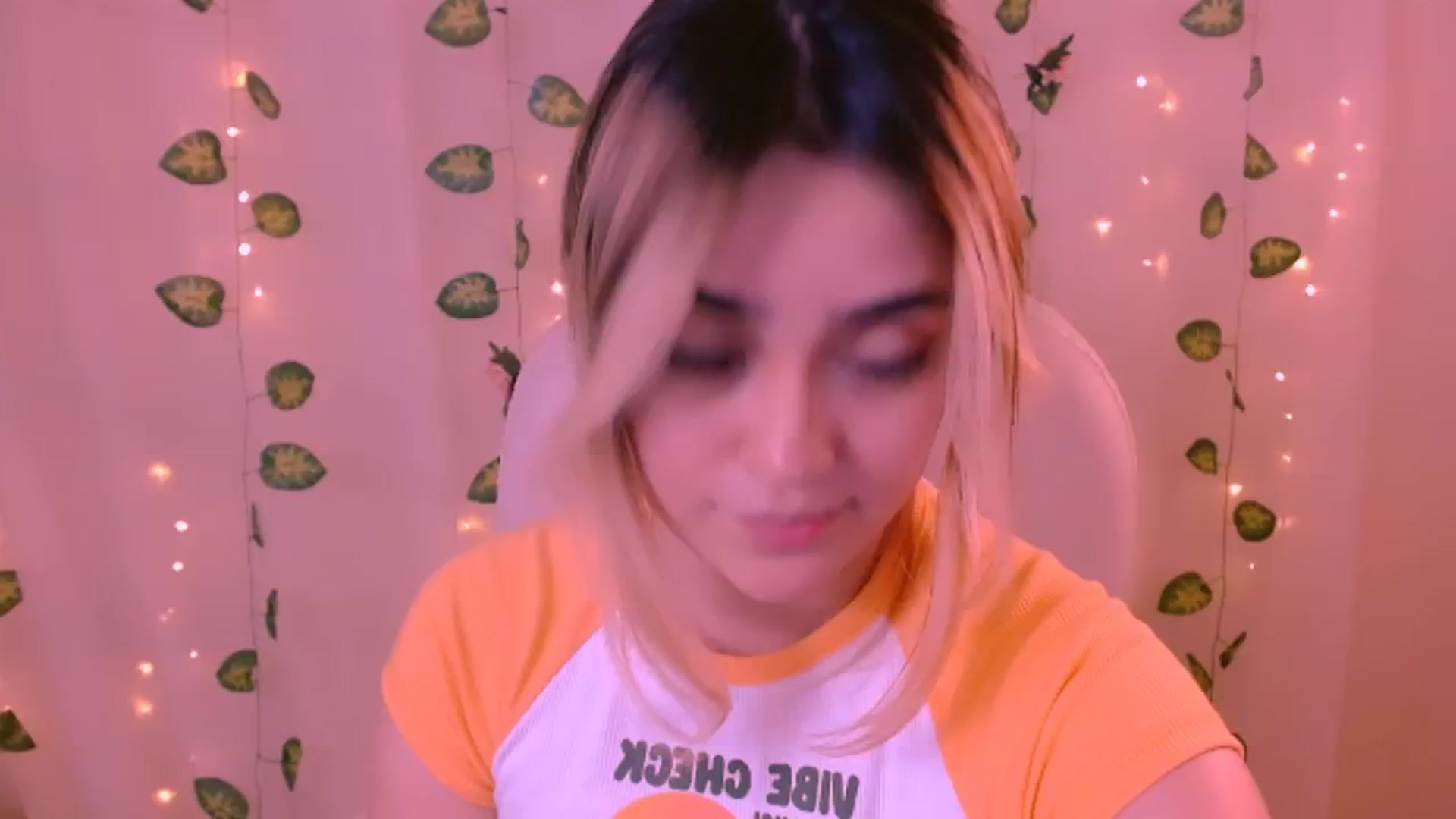 Gallery image thumbnail from Sugar_h0ney's myfreecams stream on, 06/15/2024, 09:41 image 7 of 20