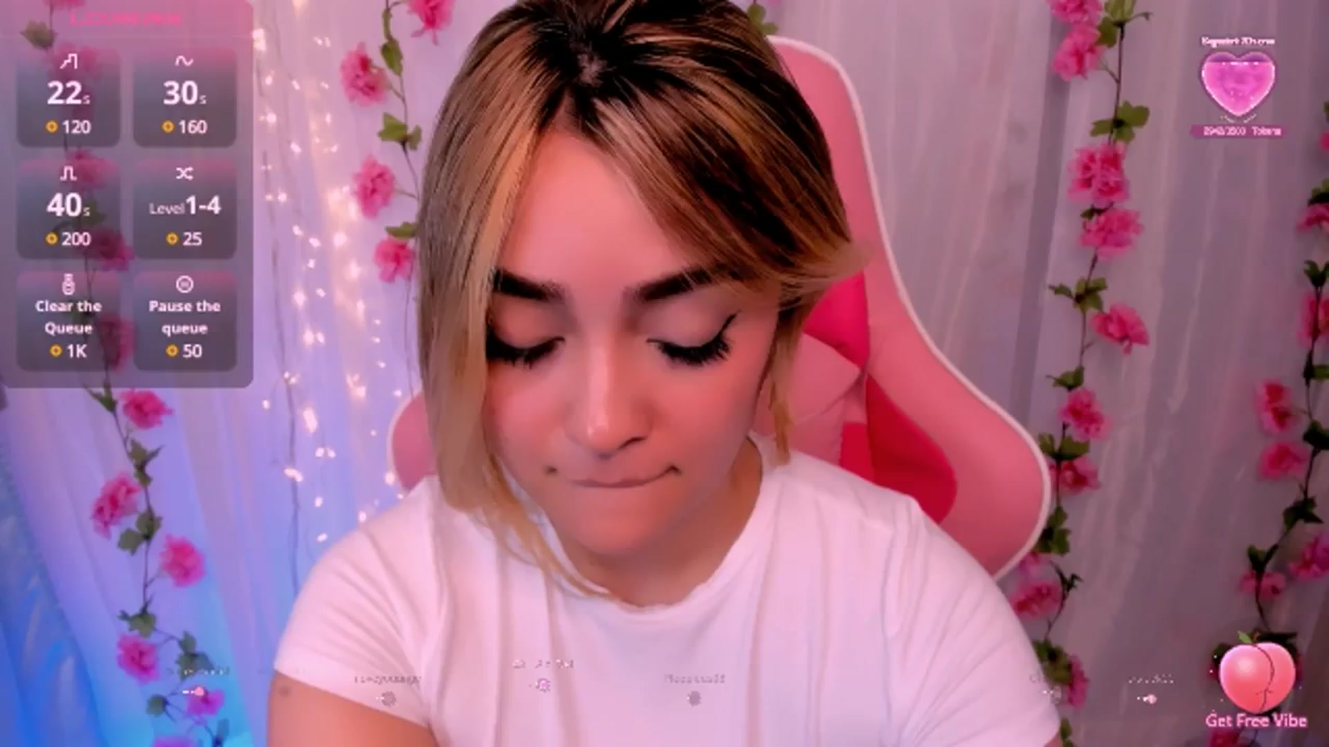 Gallery image thumbnail from Sugar_h0ney's myfreecams stream on, 10/14/2024, 05:52 image 6 of 20