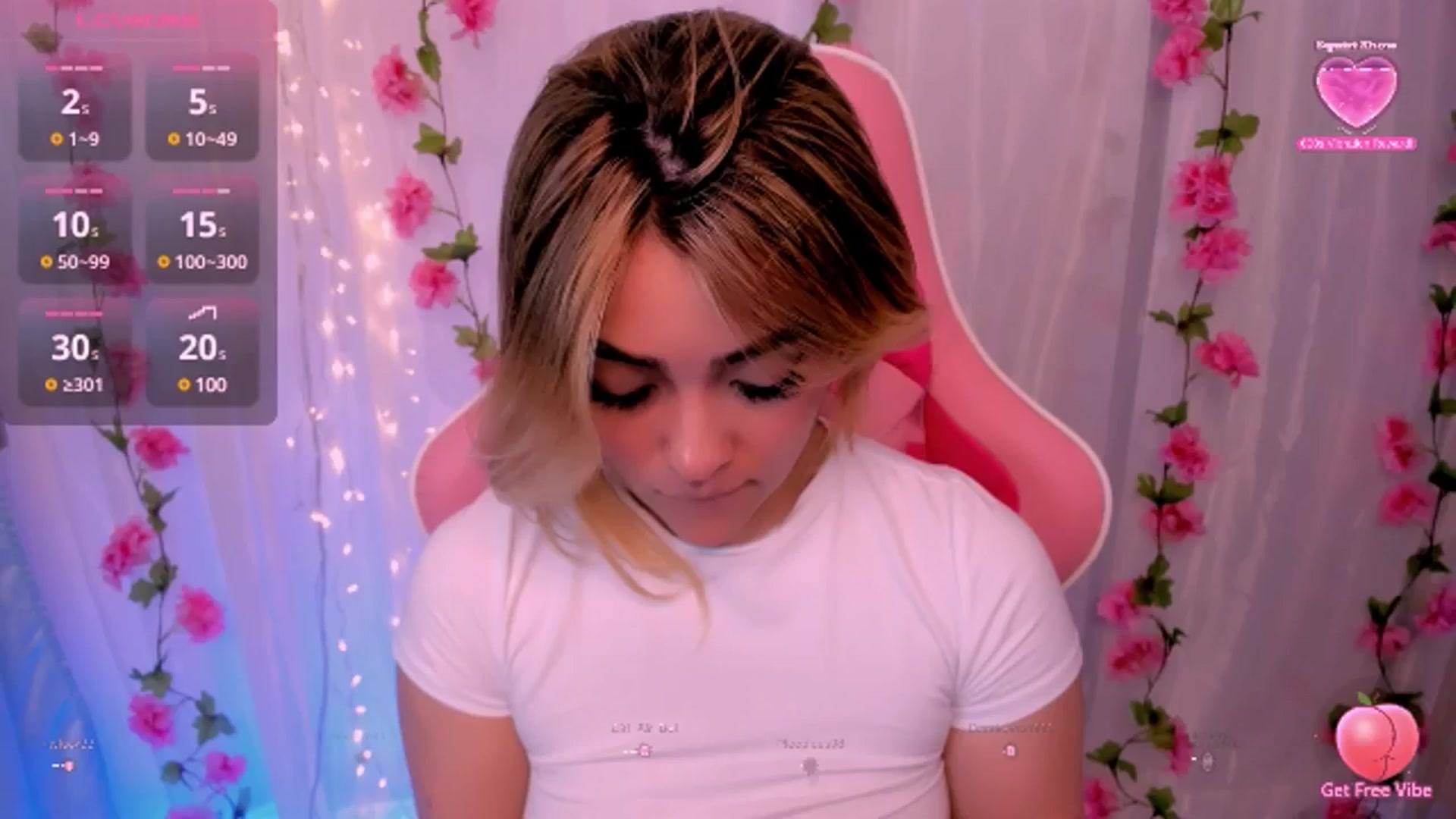 Gallery image thumbnail from Sugar_h0ney's myfreecams stream on, 10/14/2024, 05:52 image 18 of 20
