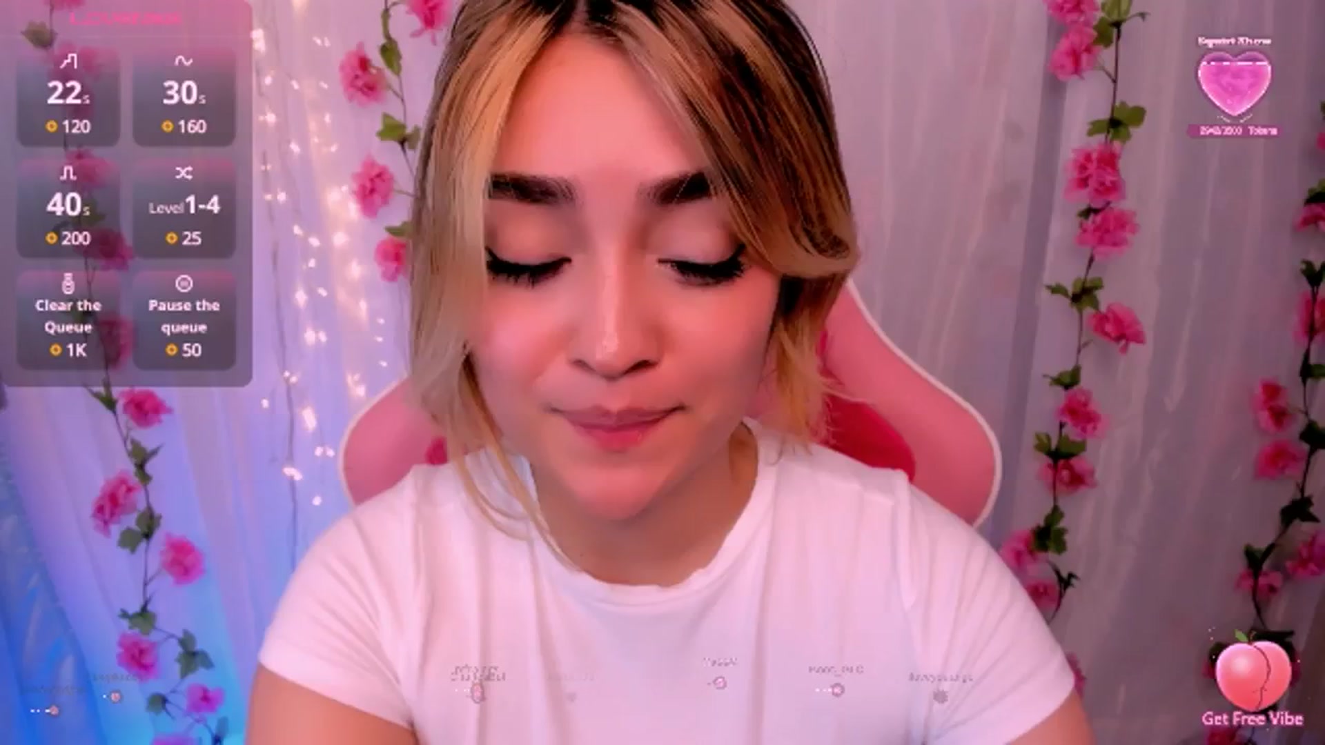 Gallery image thumbnail from Sugar_h0ney's myfreecams stream on, 10/14/2024, 05:52 image 3 of 20