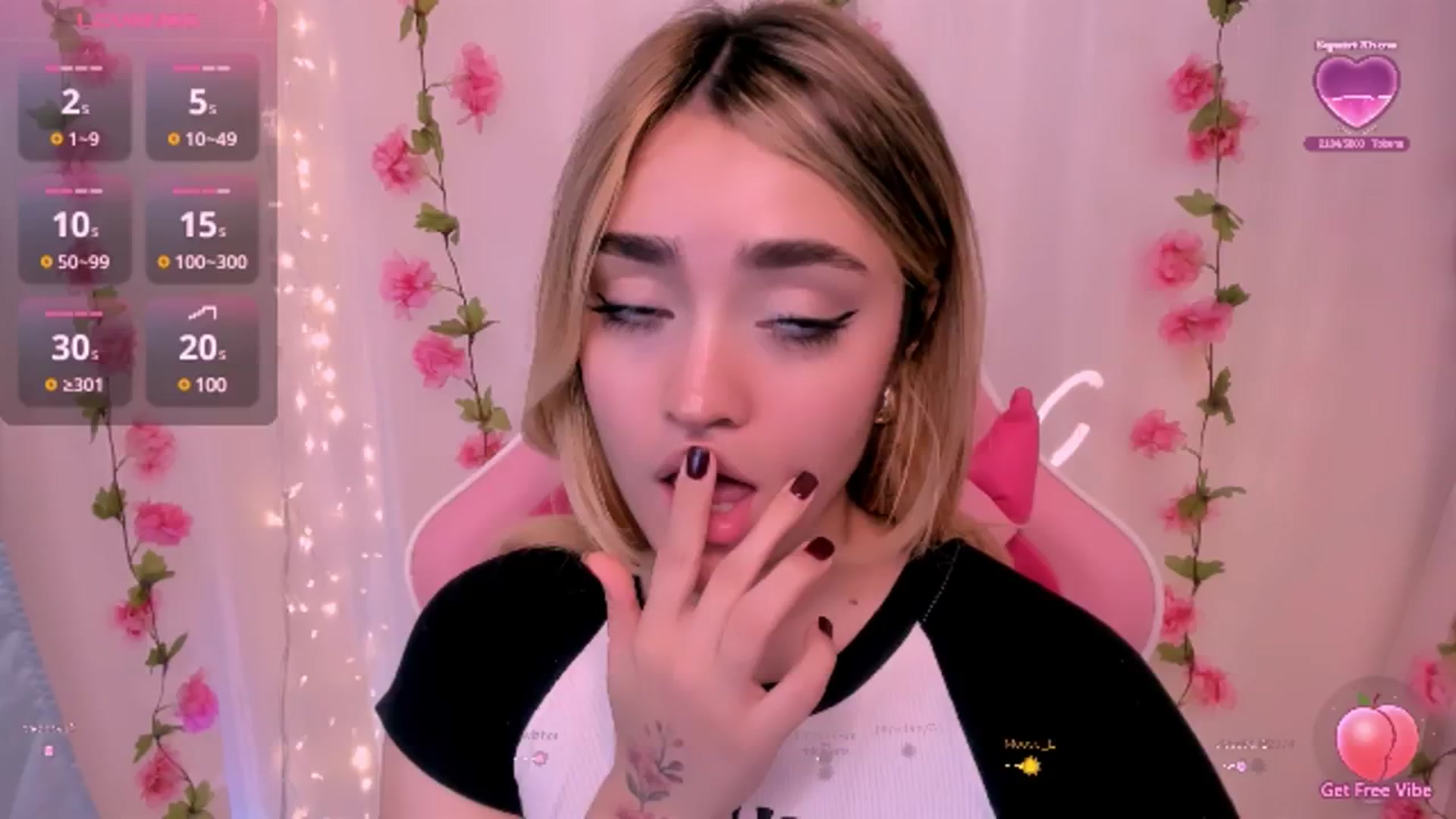 Gallery image thumbnail from Sugar_h0ney's myfreecams stream on, 10/23/2024, 05:43 image 8 of 20