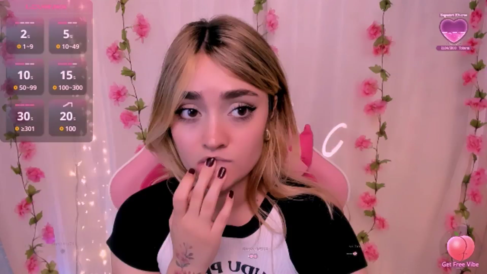 Gallery image thumbnail from Sugar_h0ney's myfreecams stream on, 10/23/2024, 05:43 image 14 of 20