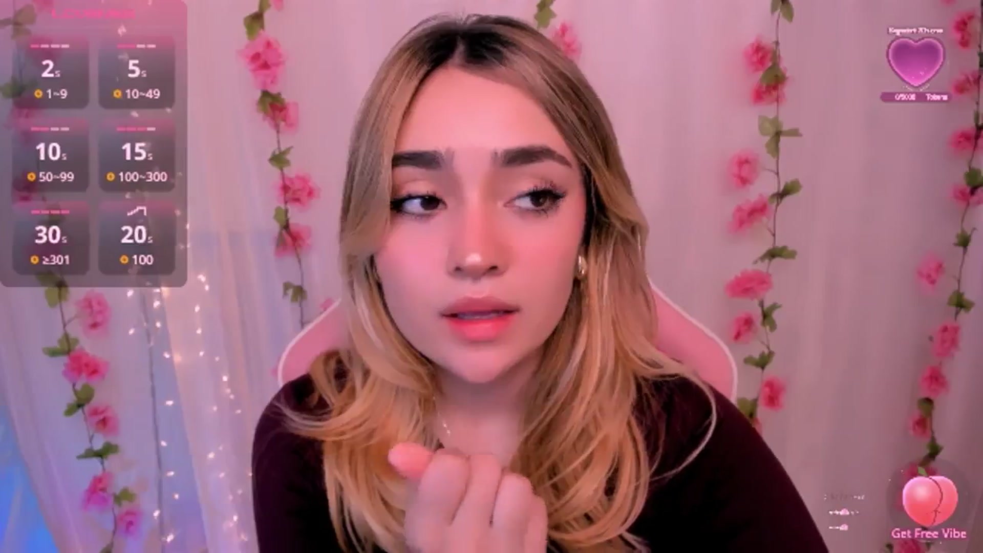 Gallery image thumbnail from Sugar_h0ney's myfreecams stream on, 11/29/2024, 02:19 image 12 of 20