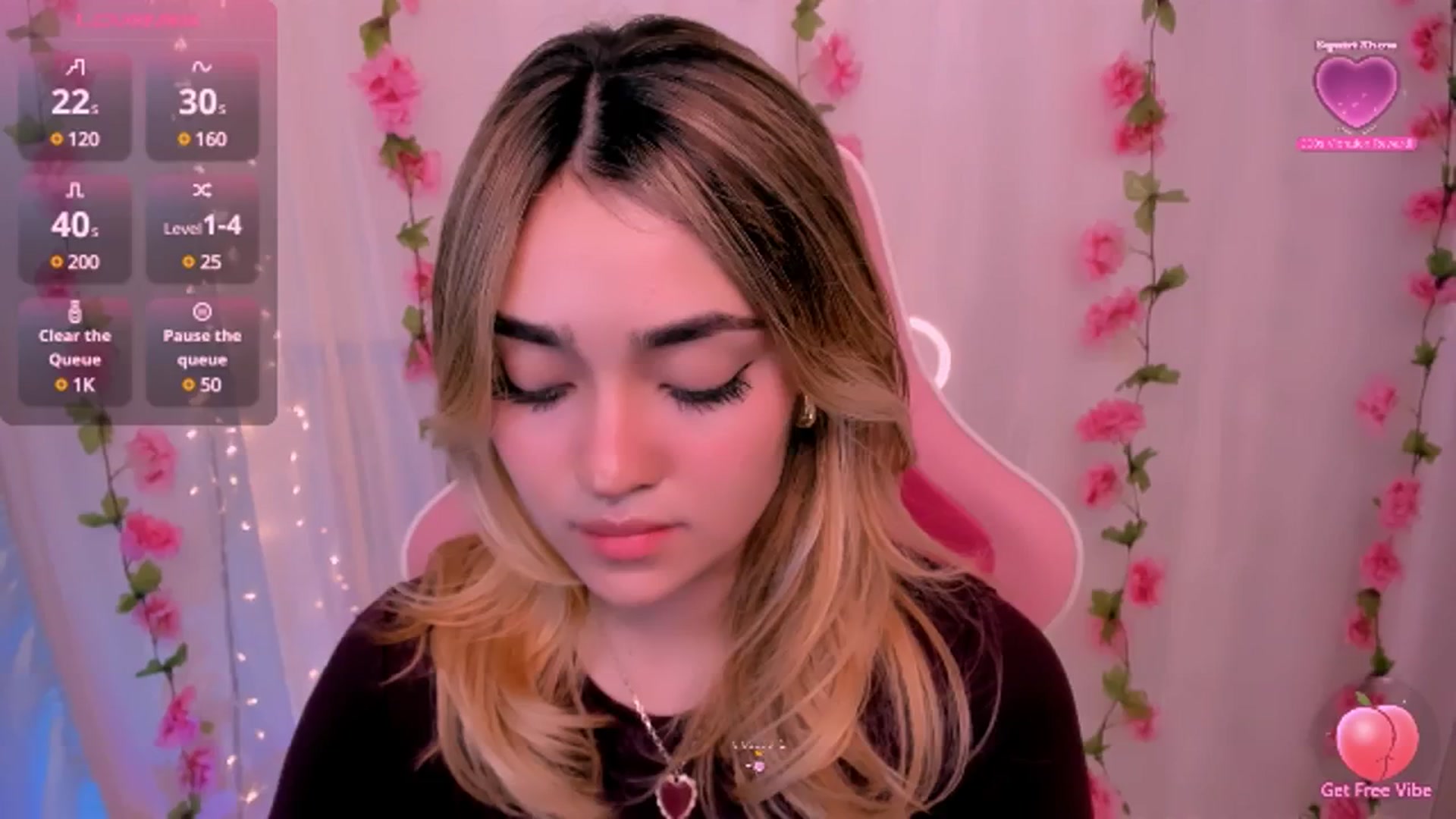 Gallery image thumbnail from Sugar_h0ney's myfreecams stream on, 11/29/2024, 02:19 image 7 of 20