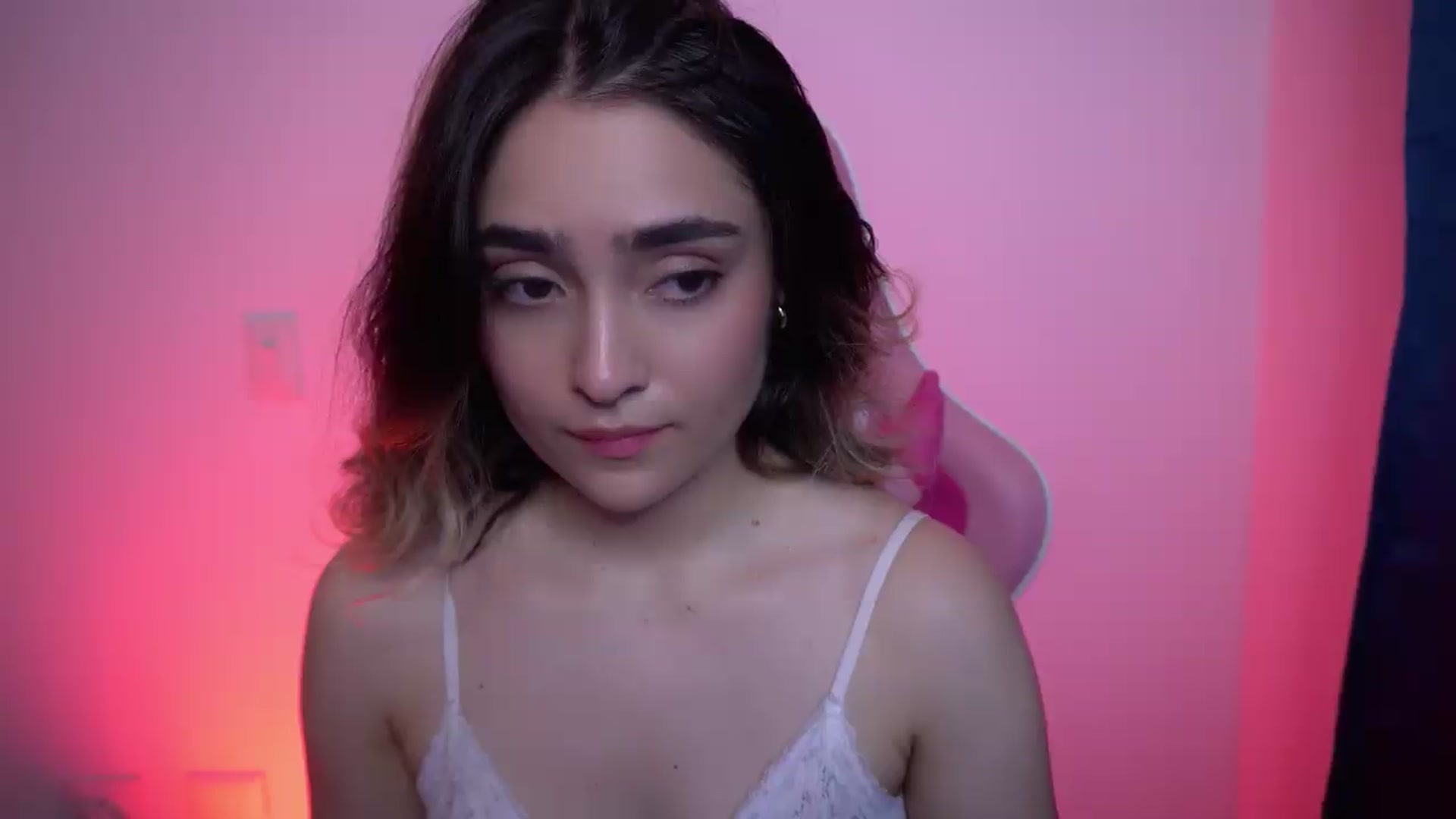 Gallery image thumbnail from Sugar_h0ney's myfreecams stream on, 06/15/2026, 02:07 image 20 of 20