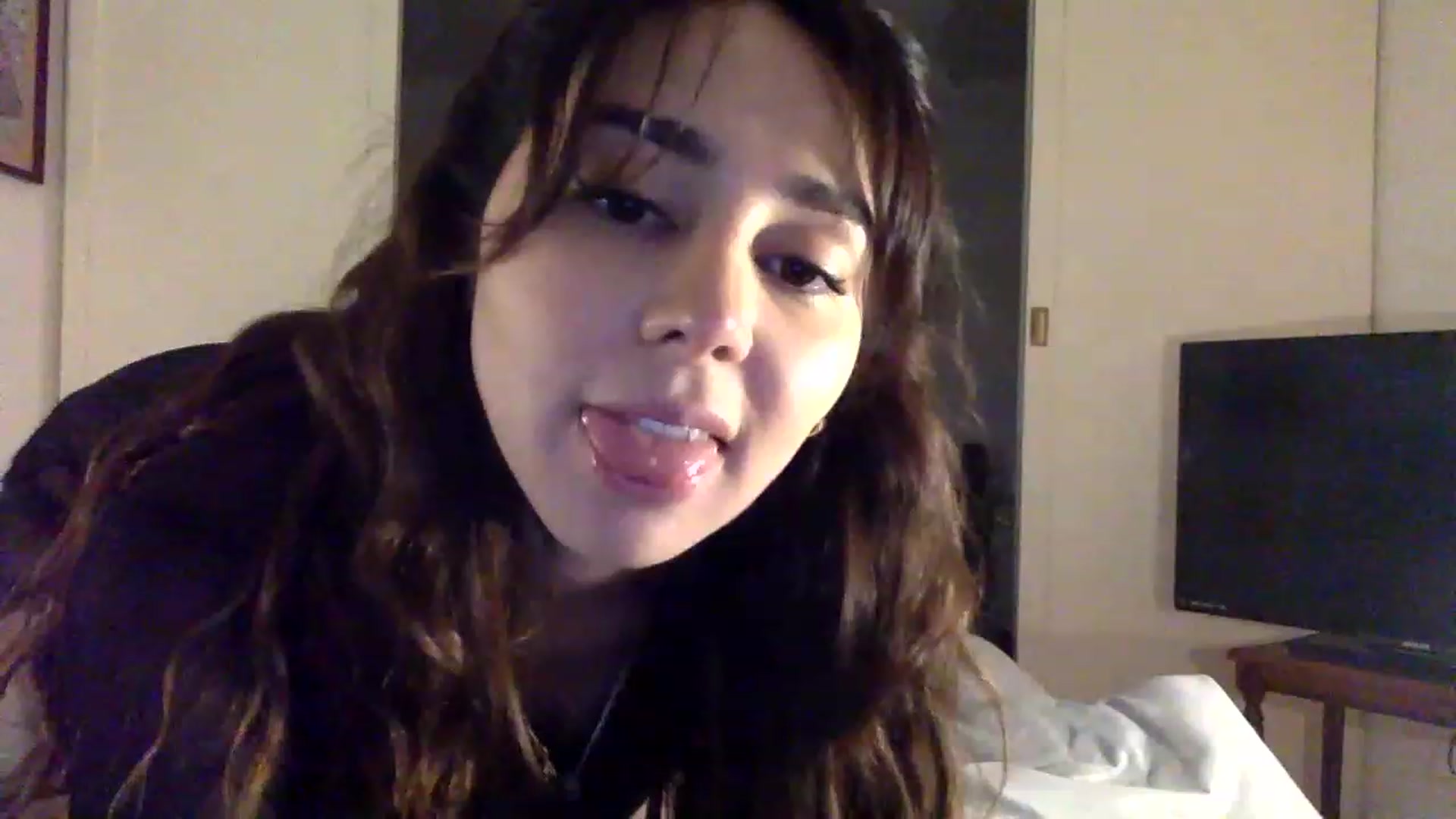 Gallery image thumbnail from Sugarcandyi's myfreecams stream on, 04/15/2023, 07:30 image 12 of 20