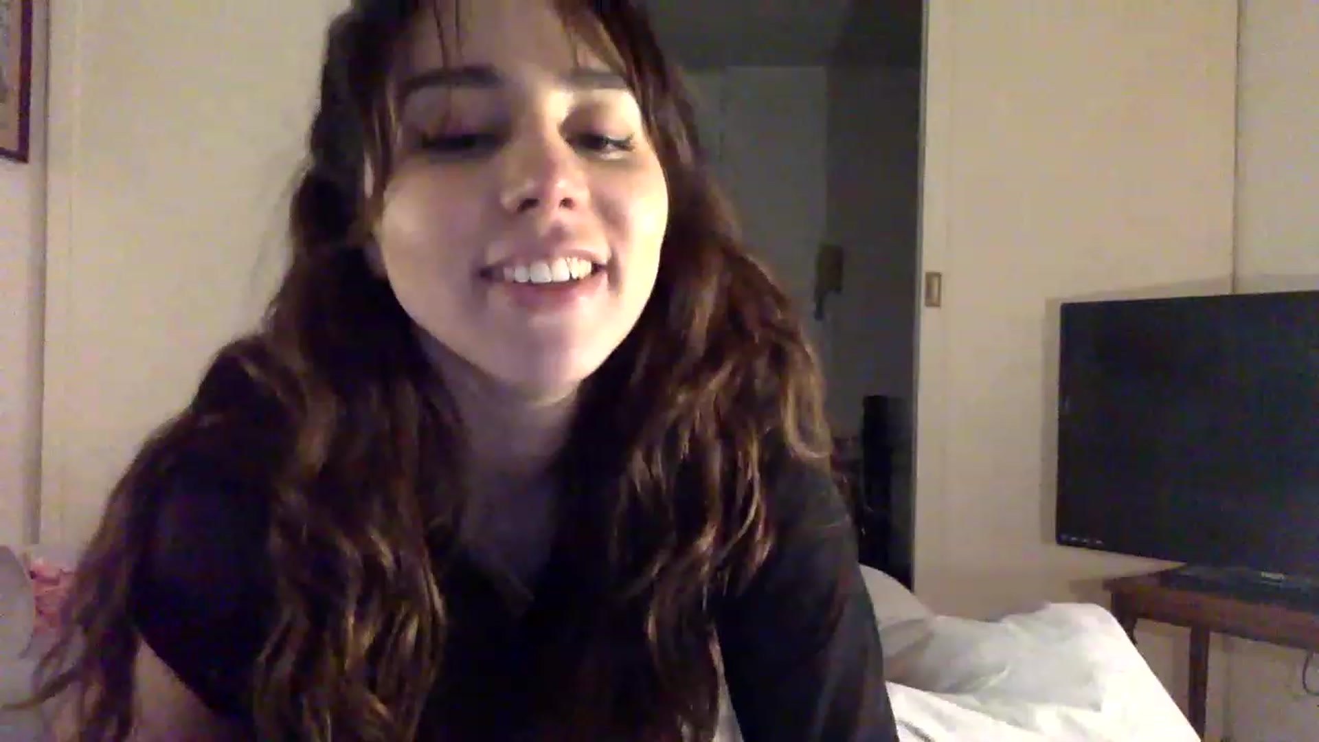 Gallery image thumbnail from Sugarcandyi's myfreecams stream on, 04/15/2023, 07:30 image 13 of 20