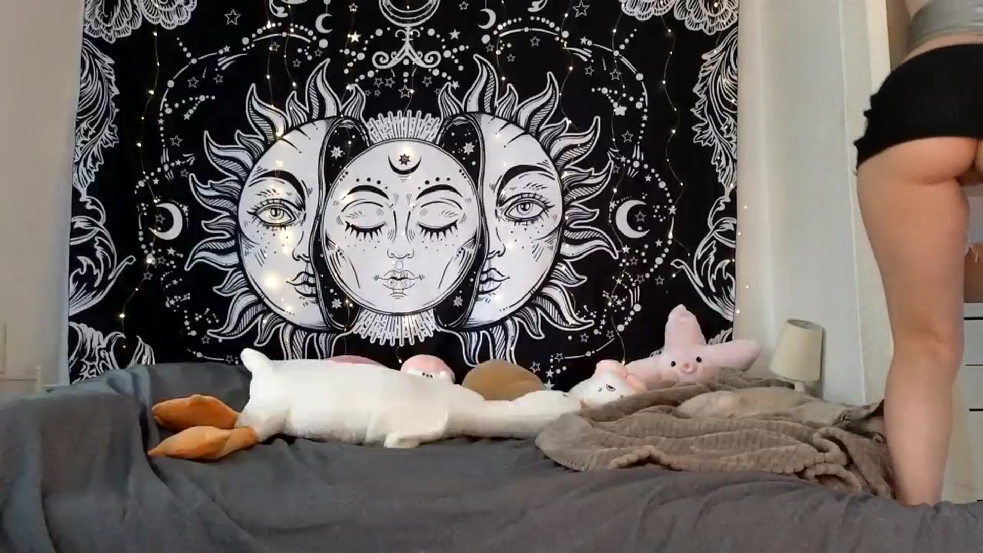 Gallery image thumbnail from Sugarcandyi's myfreecams stream on, 08/17/2023, 19:49 image 20 of 20