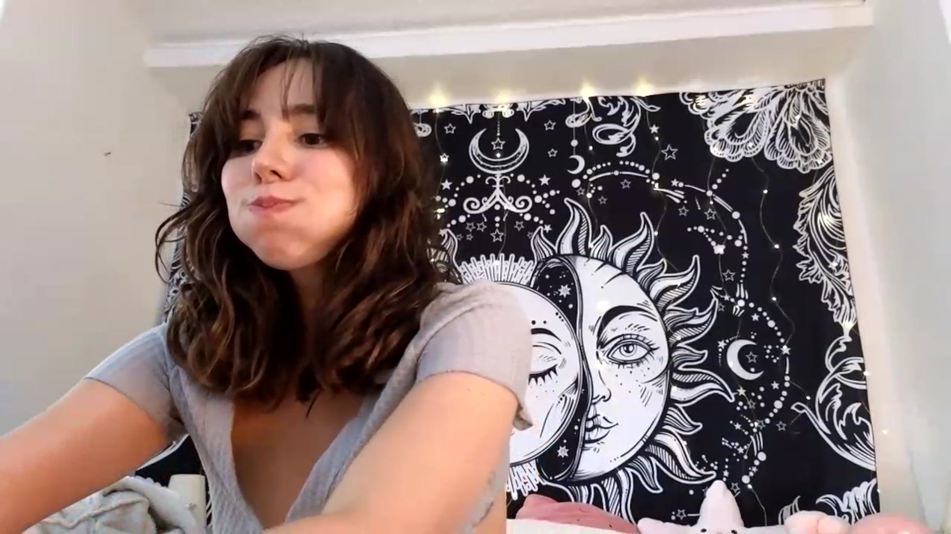 Gallery image thumbnail from Sugarcandyi's myfreecams stream on, 08/19/2023, 20:20 image 16 of 20