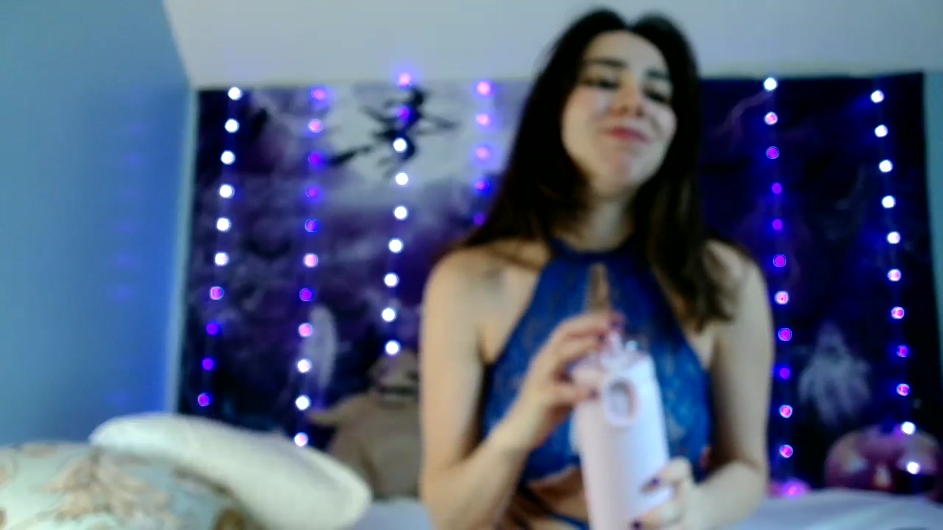 Gallery image thumbnail from Sugarcandyi's myfreecams stream on, 10/20/2023, 18:12 image 11 of 20