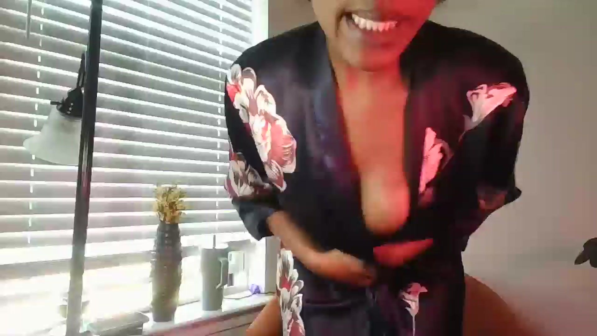 Gallery image thumbnail from SugarplumPine's myfreecams stream on, 04/16/2026, 13:39 image 8 of 20