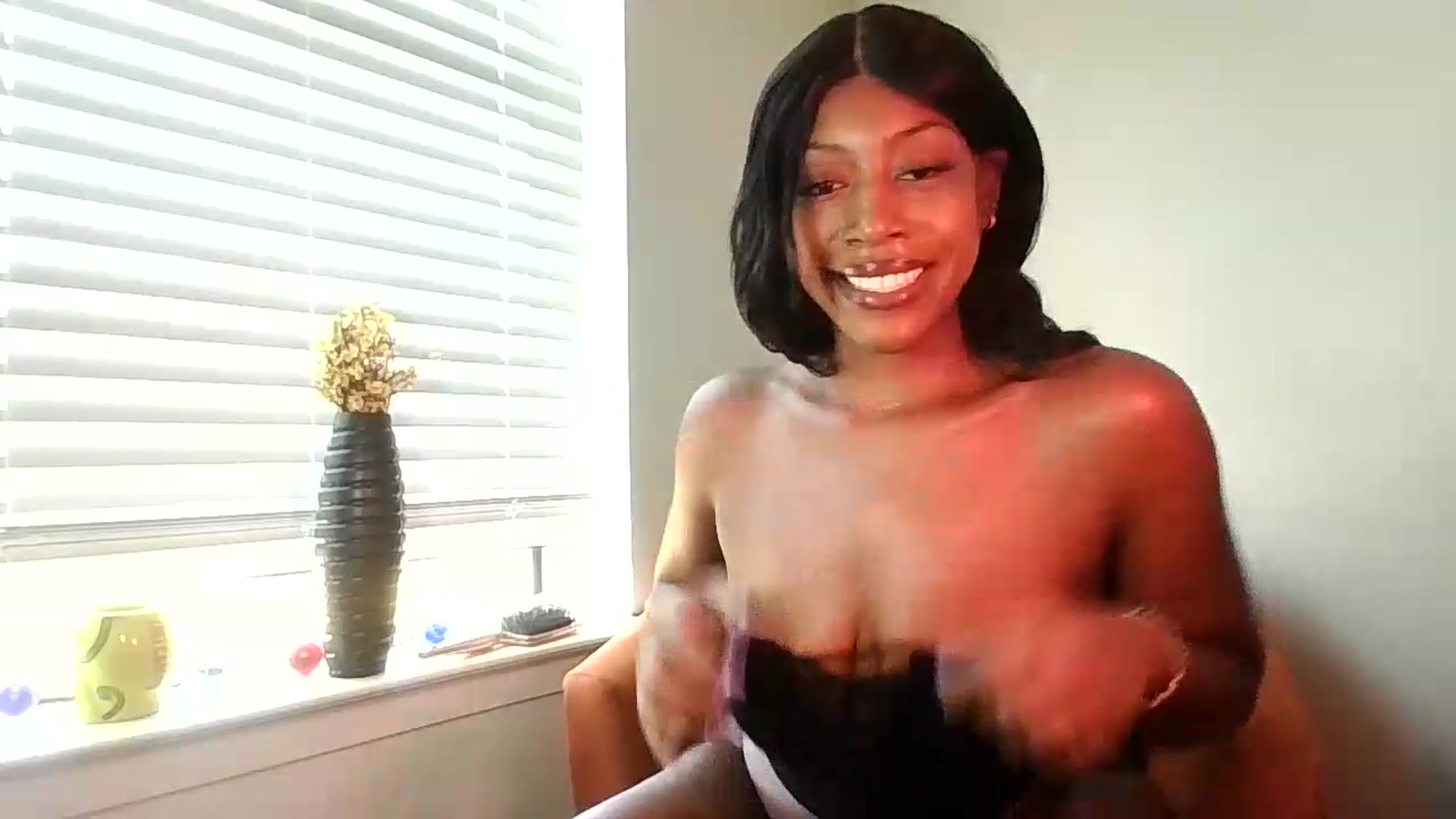 Gallery image thumbnail from SugarplumPine's myfreecams stream on, 09/14/2026, 14:50 image 18 of 20