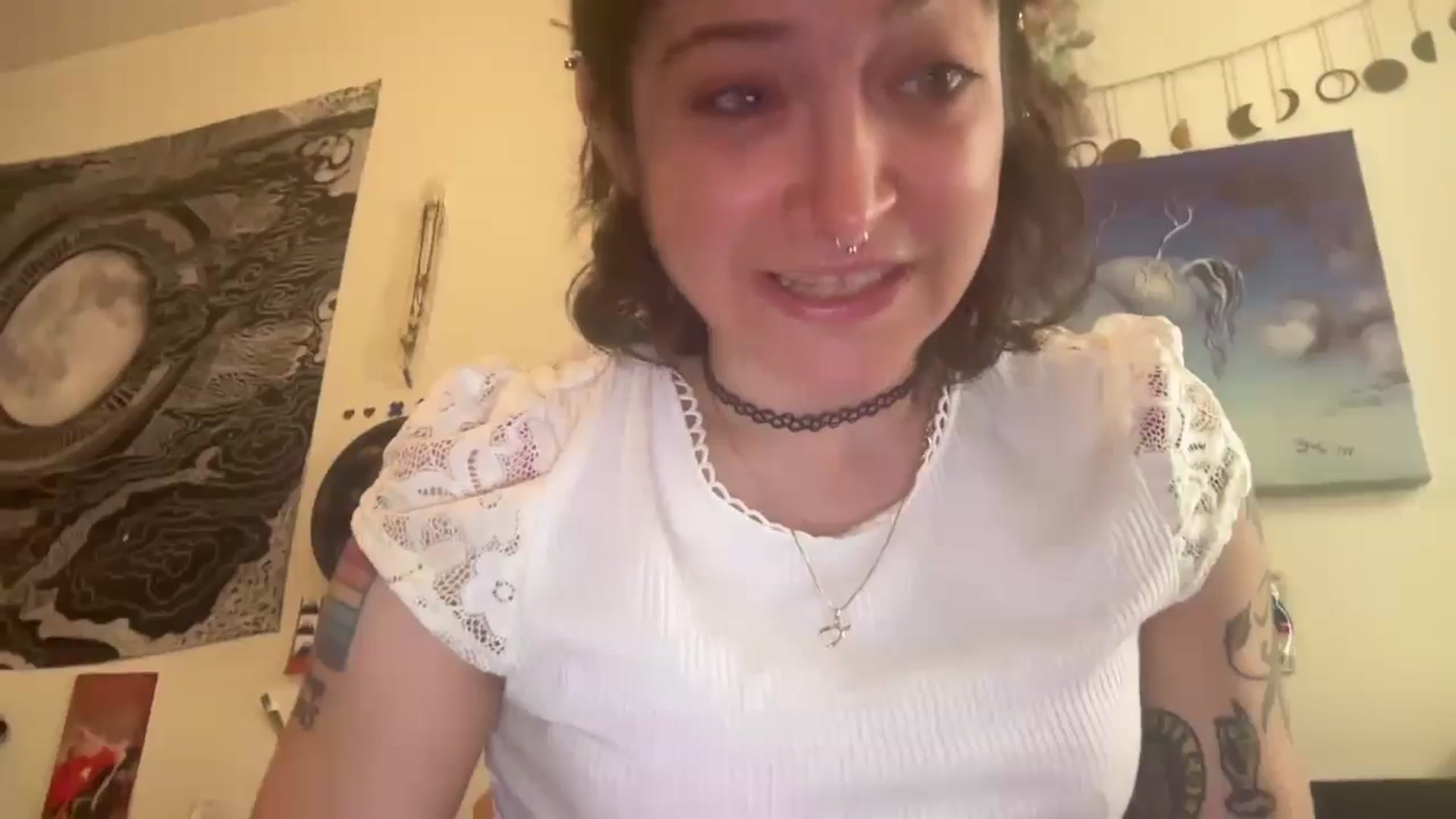 Gallery image thumbnail from Sugarquill's myfreecams stream on, 07/08/2024, 17:45 image 7 of 20