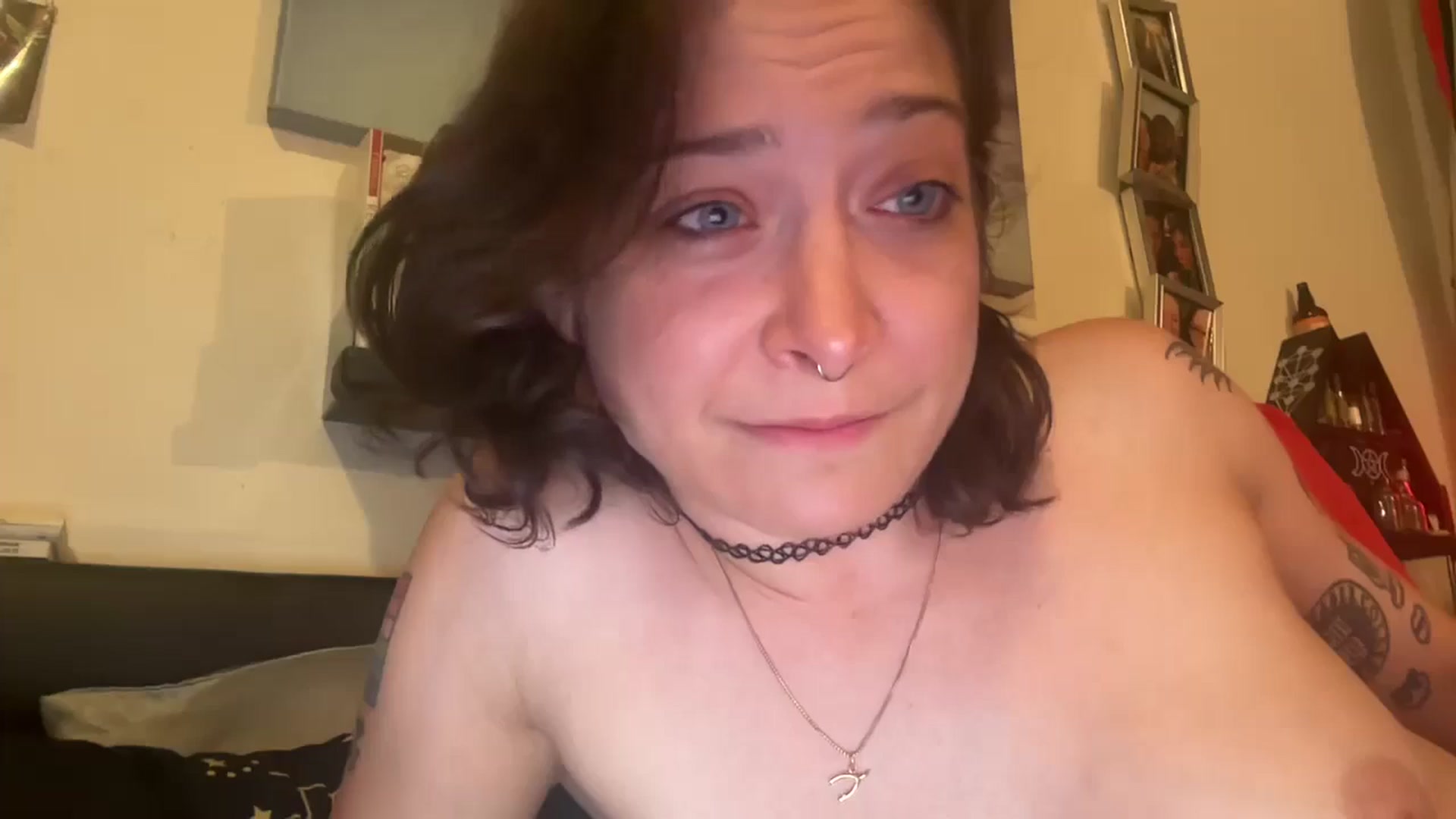 Gallery image thumbnail from Sugarquill's myfreecams stream on, 07/09/2024, 07:16 image 9 of 20