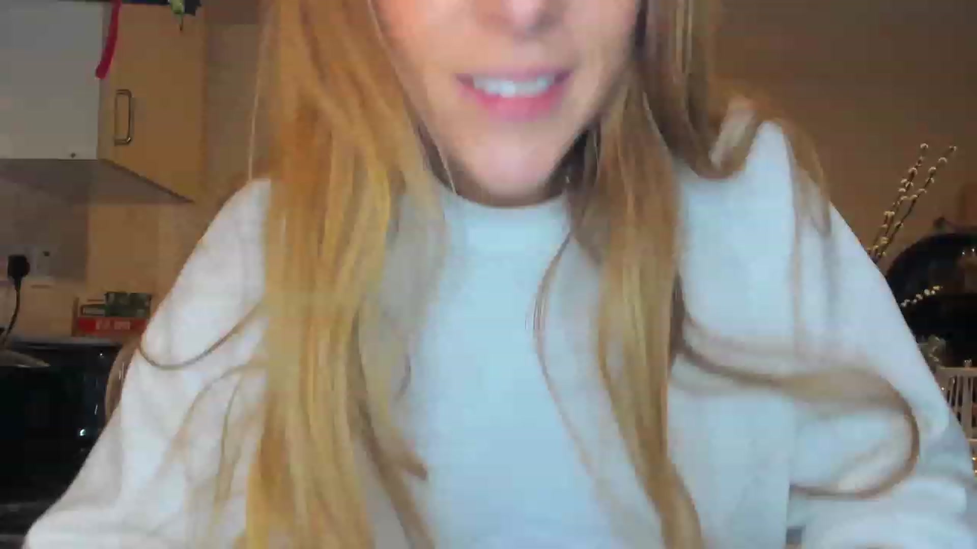Gallery image thumbnail from SugarrrHolic's myfreecams stream on, 12/30/2022, 07:20 image 5 of 20
