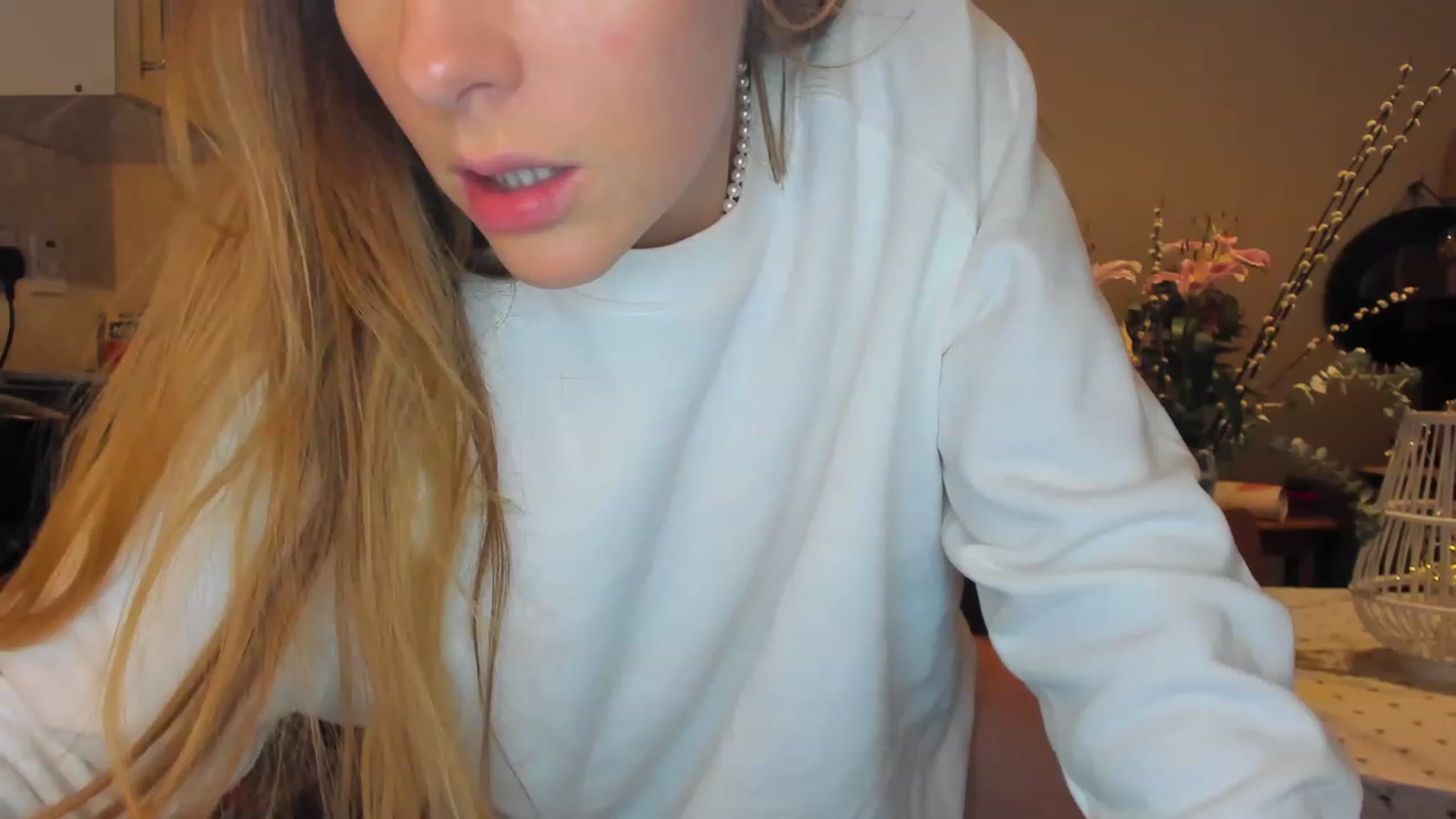Gallery image thumbnail from SugarrrHolic's myfreecams stream on, 12/30/2022, 07:20 image 7 of 20