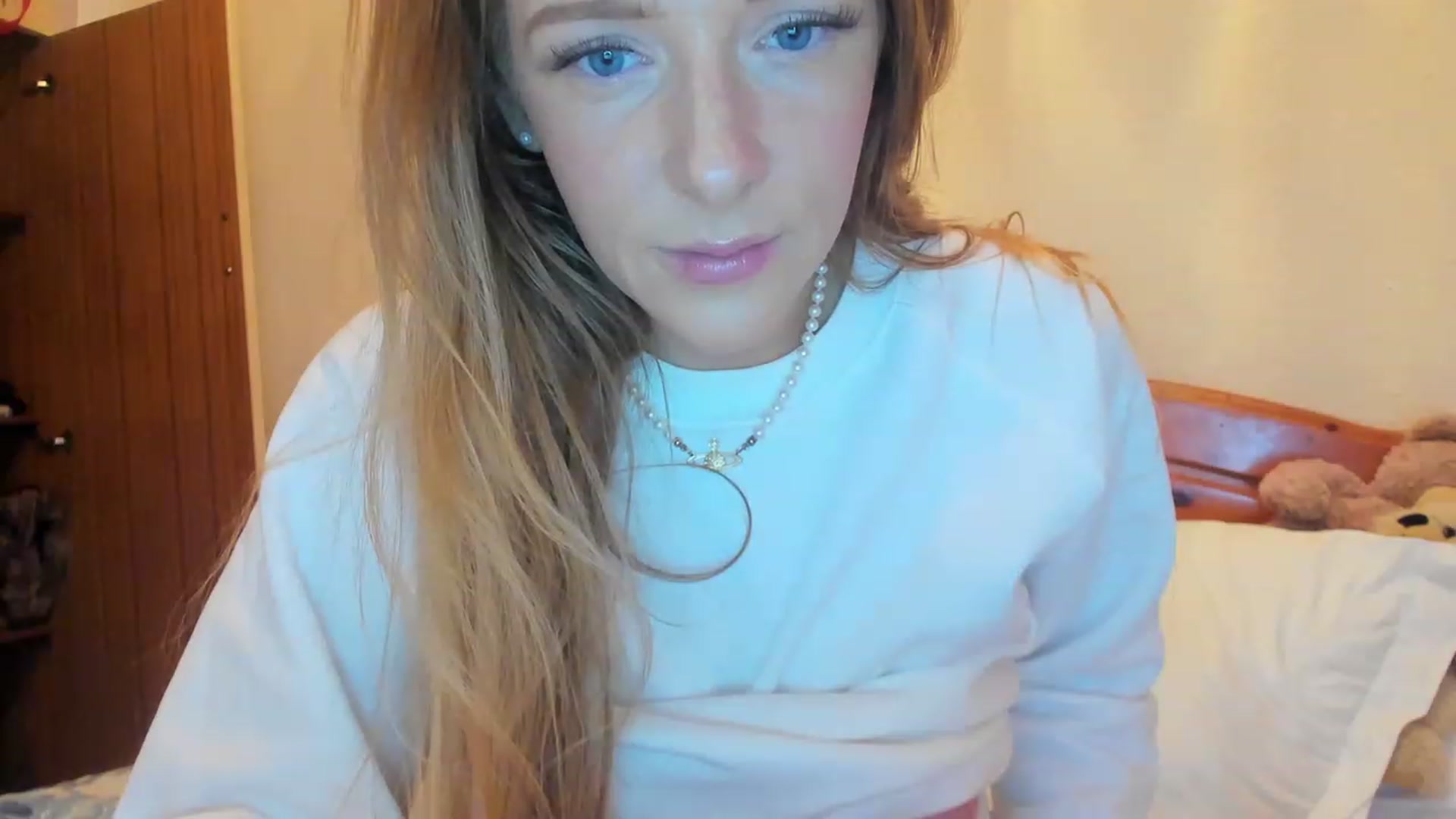 Gallery image thumbnail from SugarrrHolic's myfreecams stream on, 12/30/2022, 10:50 image 16 of 20