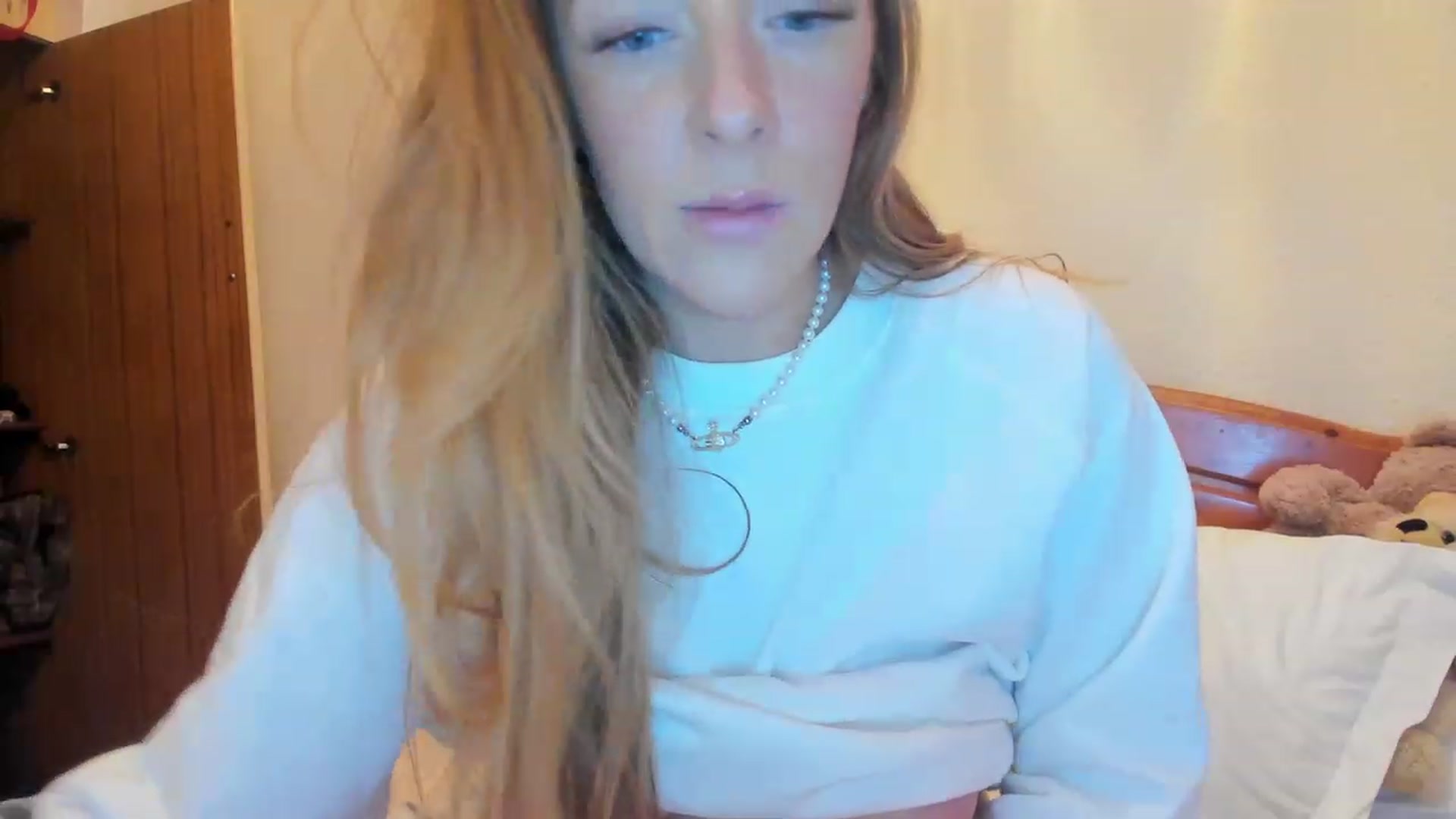 Gallery image thumbnail from SugarrrHolic's myfreecams stream on, 12/30/2022, 10:50 image 17 of 20