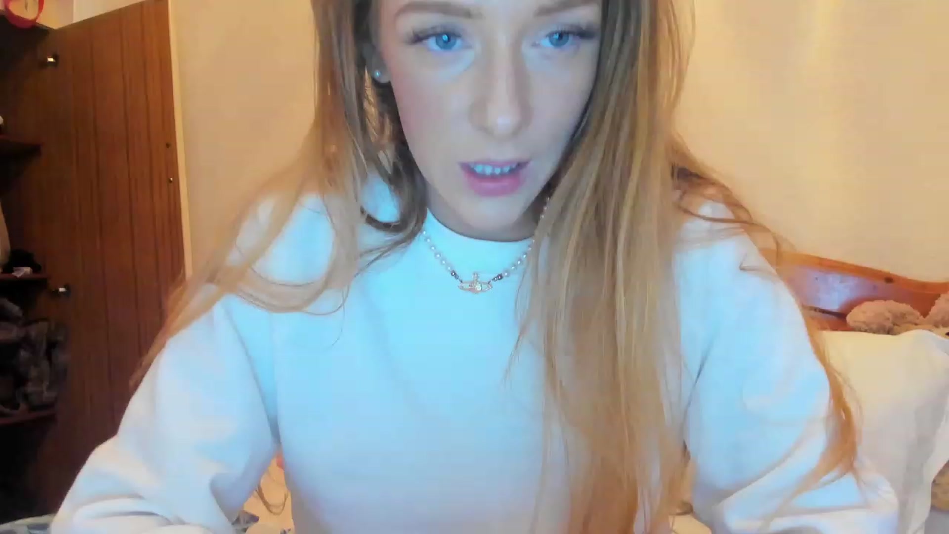 Gallery image thumbnail from SugarrrHolic's myfreecams stream on, 12/30/2022, 10:50 image 9 of 20