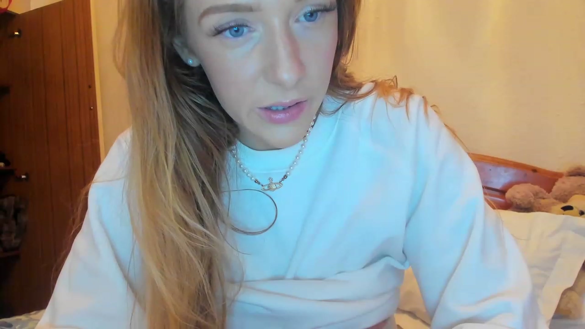 Gallery image thumbnail from SugarrrHolic's myfreecams stream on, 12/30/2022, 10:50 image 15 of 20
