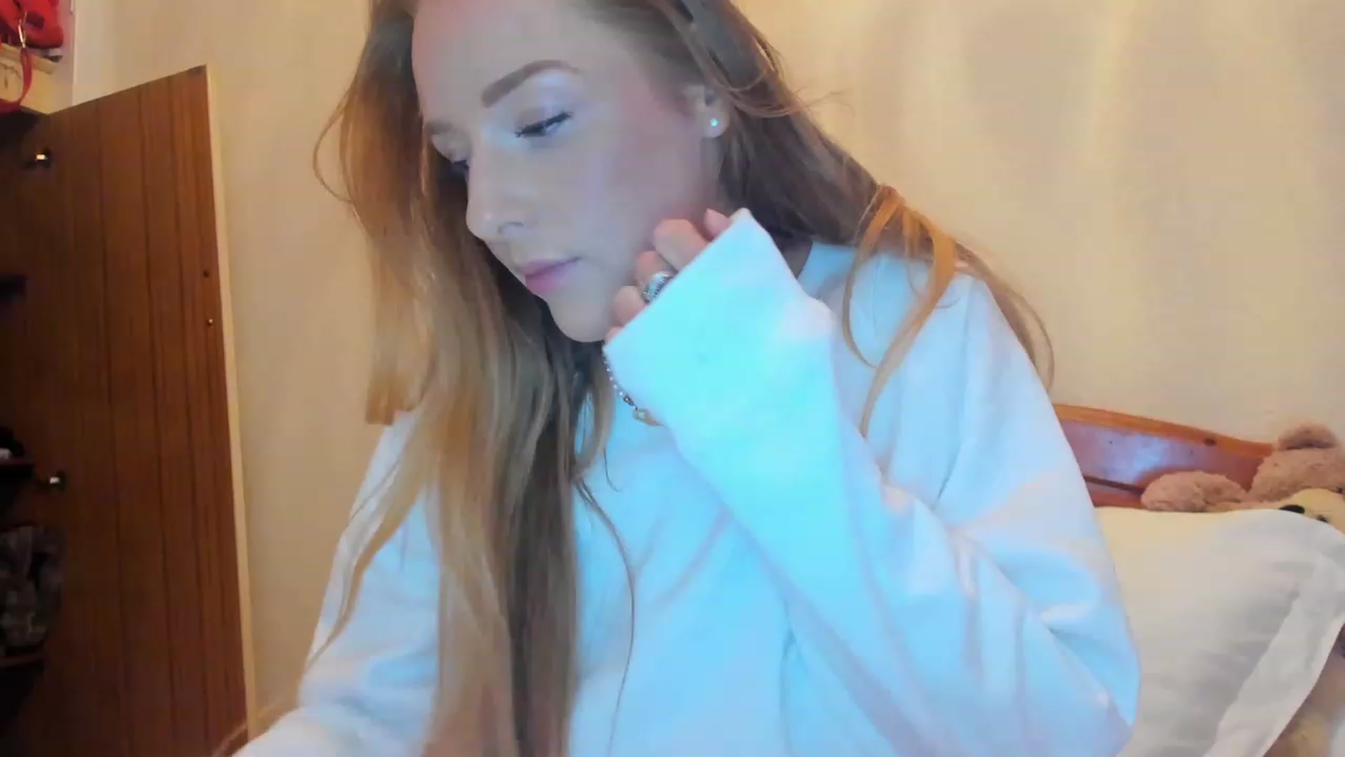 Gallery image thumbnail from SugarrrHolic's myfreecams stream on, 12/30/2022, 10:50 image 1 of 20