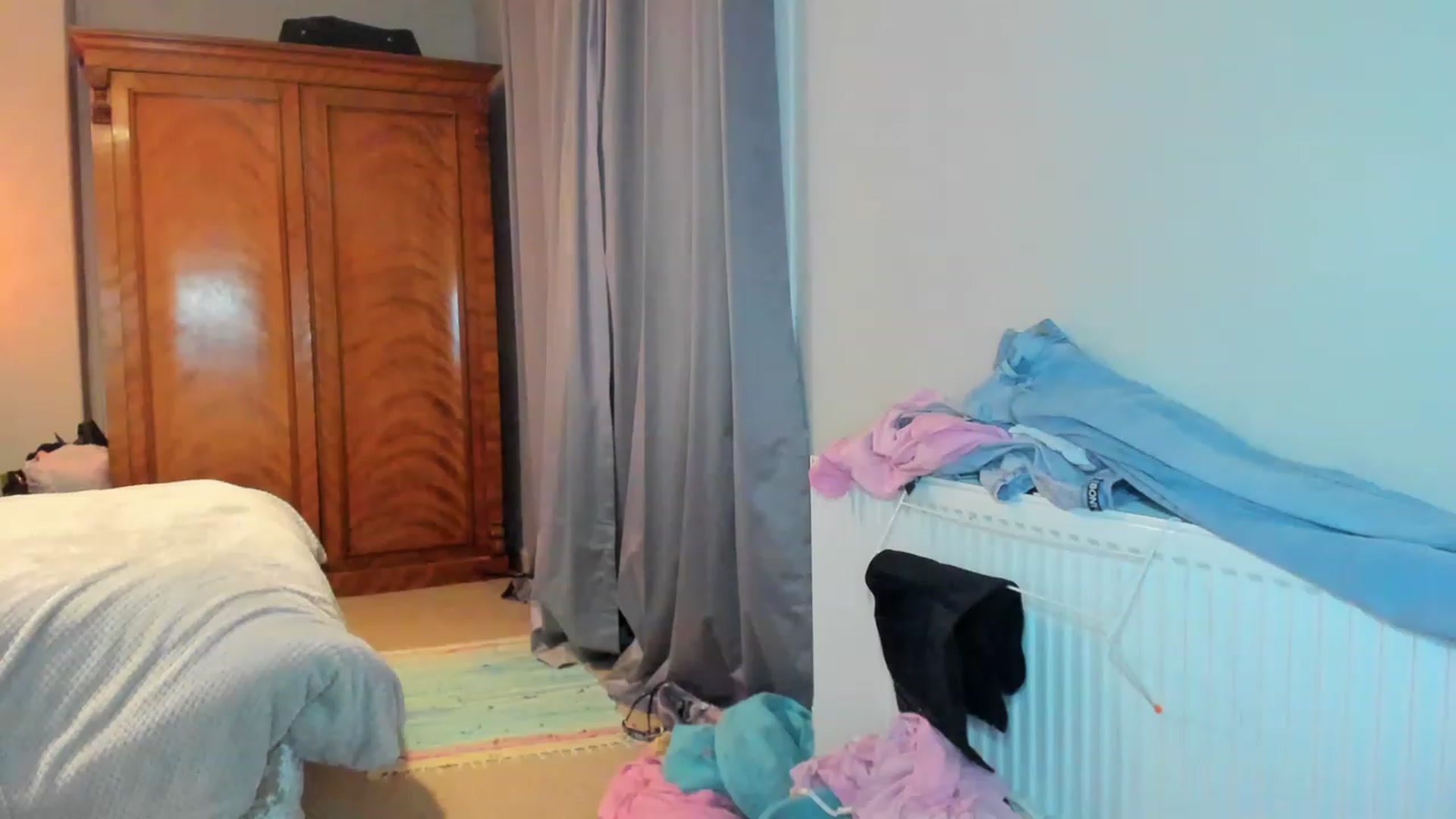 Gallery image thumbnail from SugarrrHolic's myfreecams stream on, 12/31/2022, 24:52 image 8 of 20