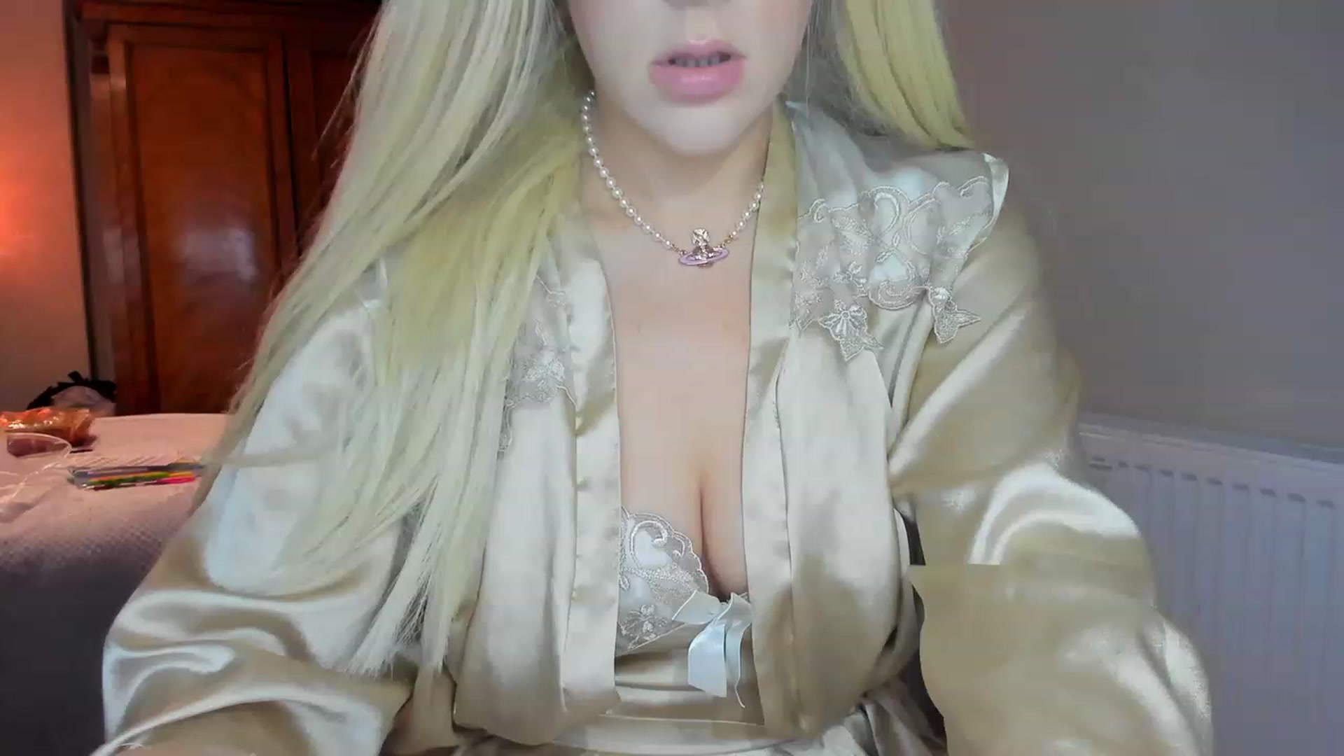 Gallery image thumbnail from SugarrrHolic's myfreecams stream on, 01/01/2023, 18:05 image 5 of 20
