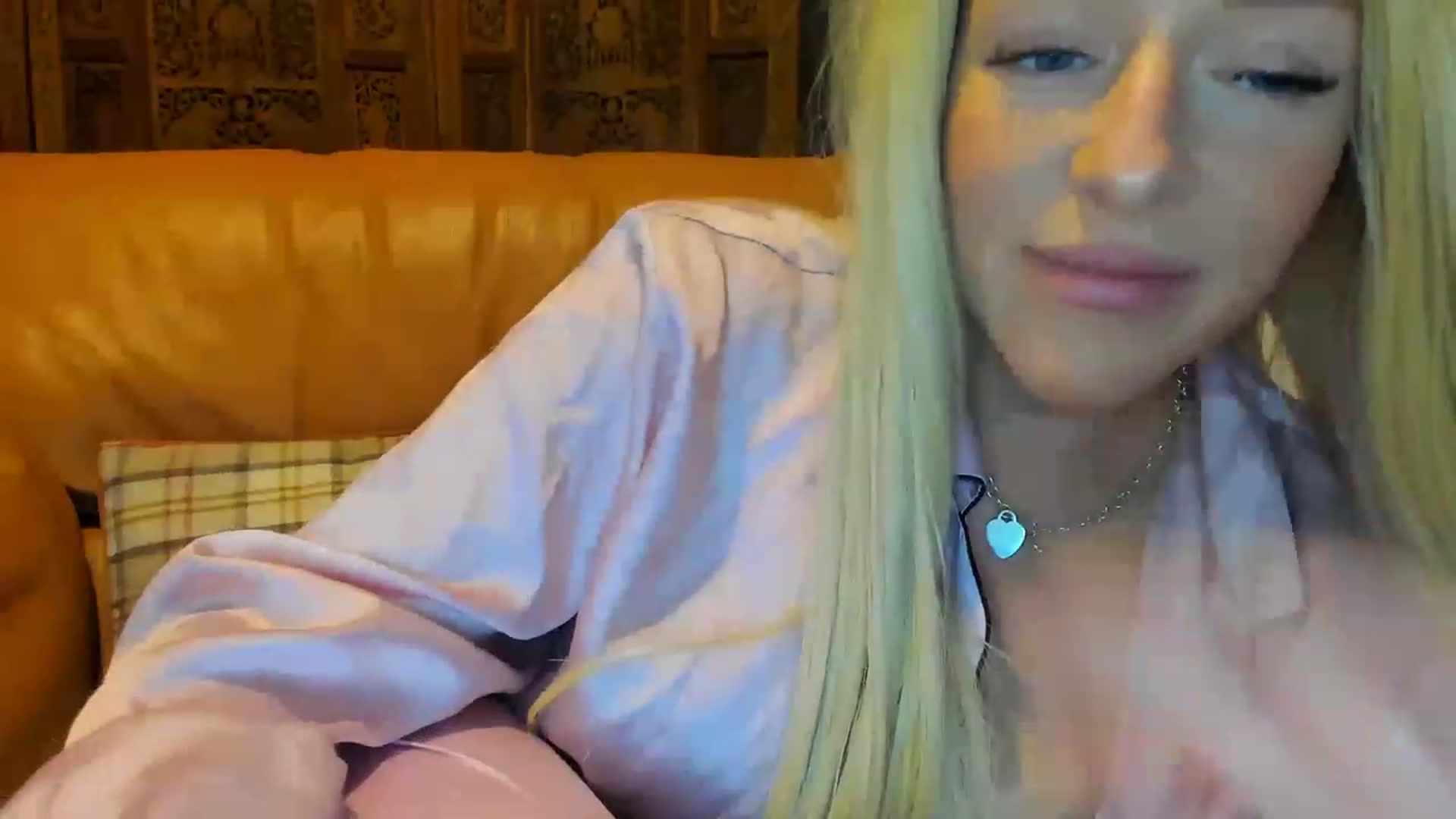 Gallery image thumbnail from SugarrrHolic's myfreecams stream on, 01/02/2023, 23:29 image 20 of 20