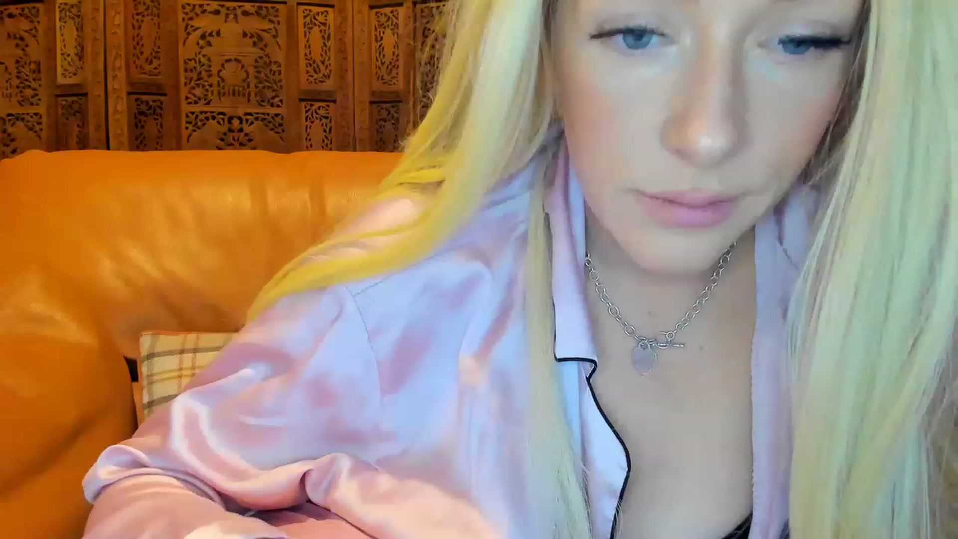 Gallery image thumbnail from SugarrrHolic's myfreecams stream on, 01/02/2023, 23:29 image 12 of 20