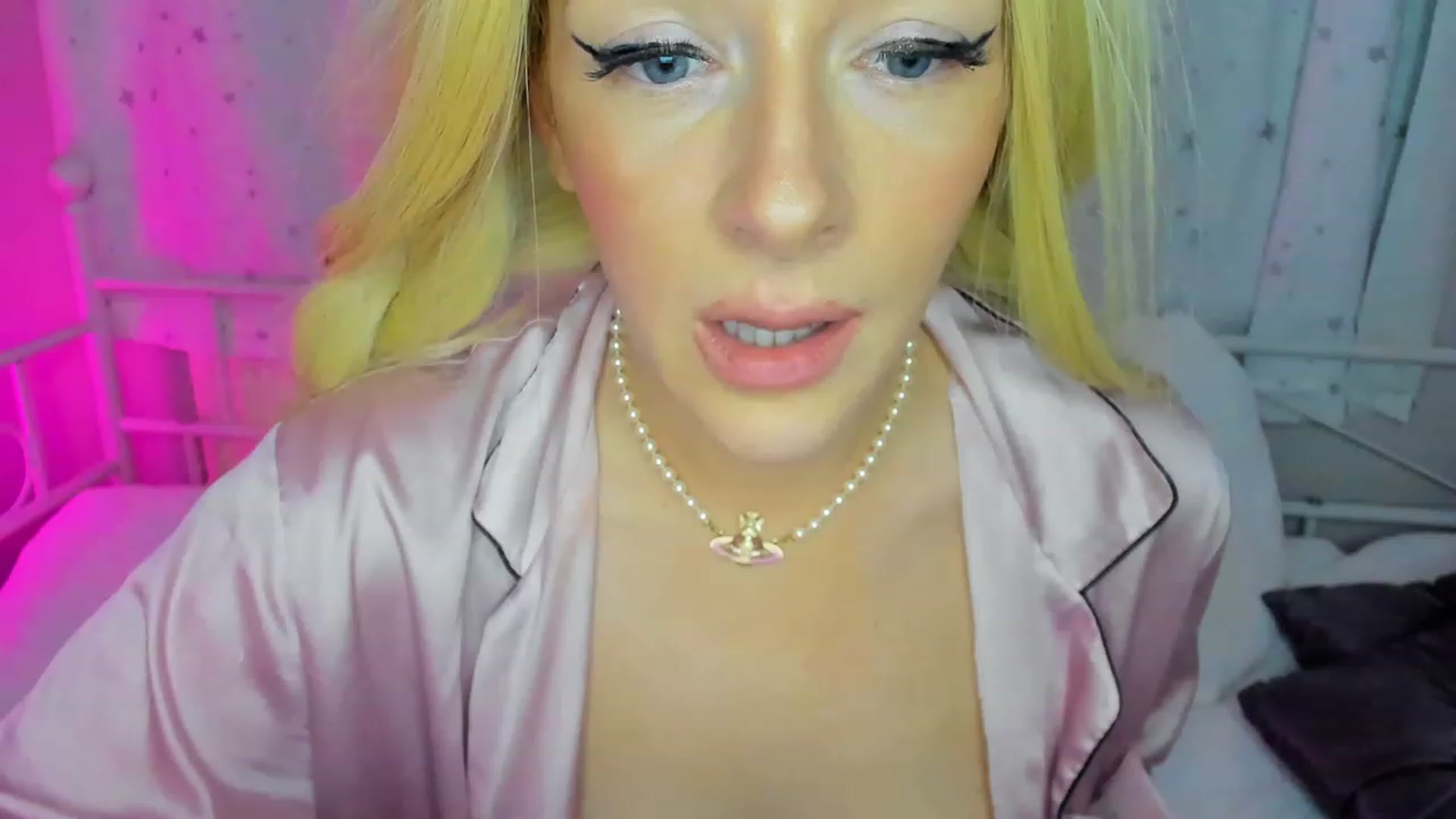 Gallery image thumbnail from SugarrrHolic's myfreecams stream on, 01/21/2023, 23:36 image 14 of 20
