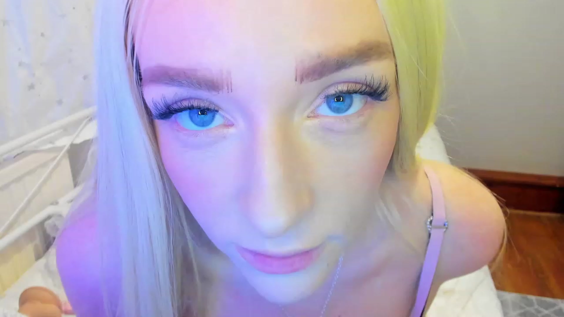 Gallery image thumbnail from SugarrrHolic's myfreecams stream on, 03/02/2023, 24:53 image 3 of 20